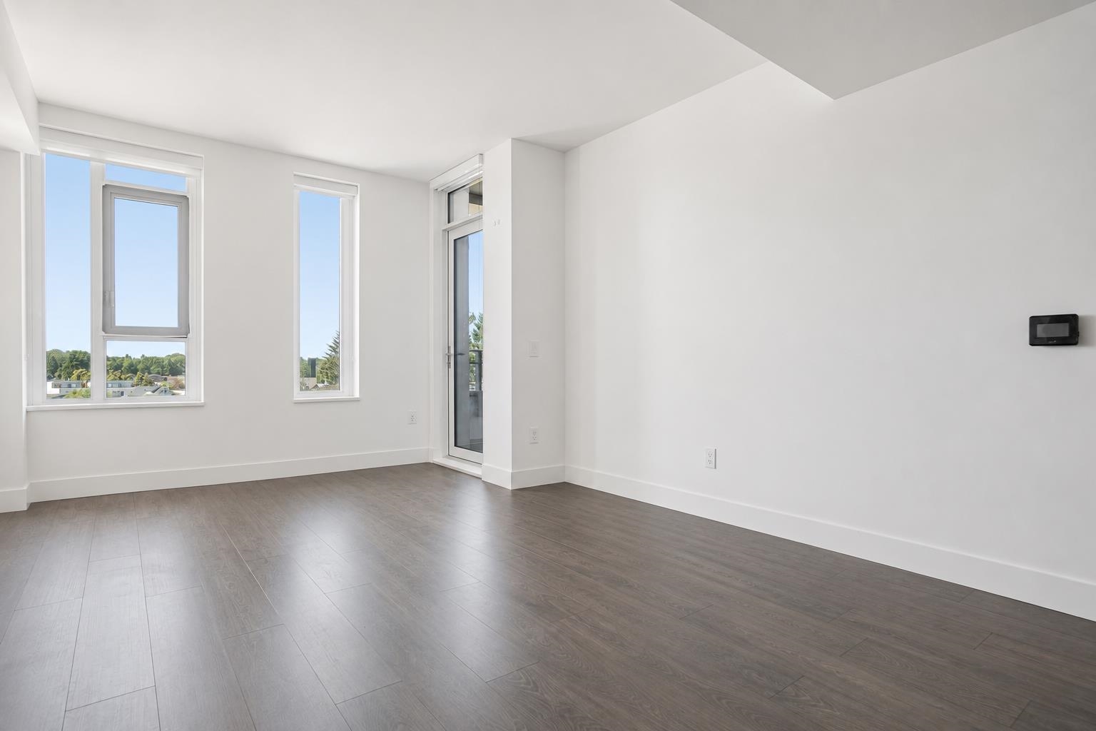 507 2435 KINGSWAY