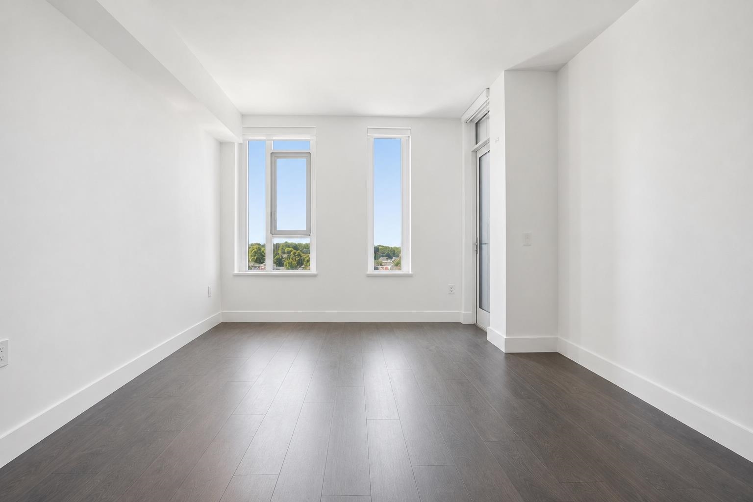 507 2435 KINGSWAY