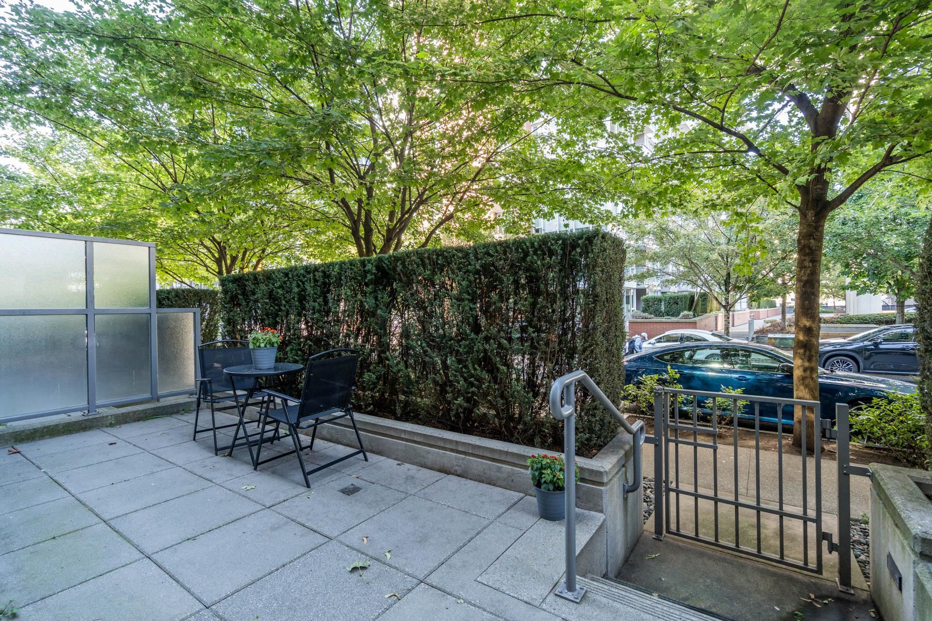 107 110 SWITCHMEN STREET