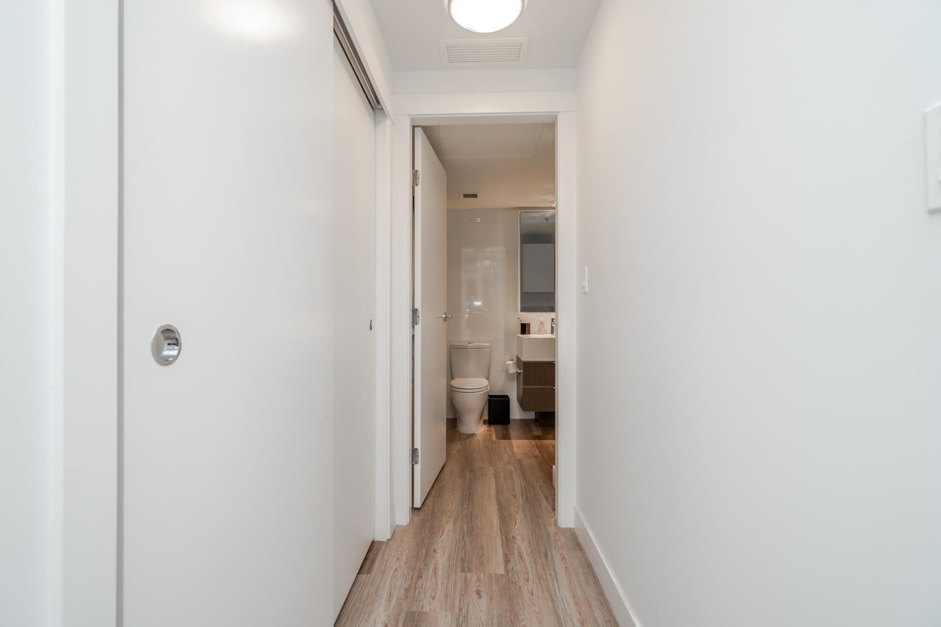 107 110 SWITCHMEN STREET
