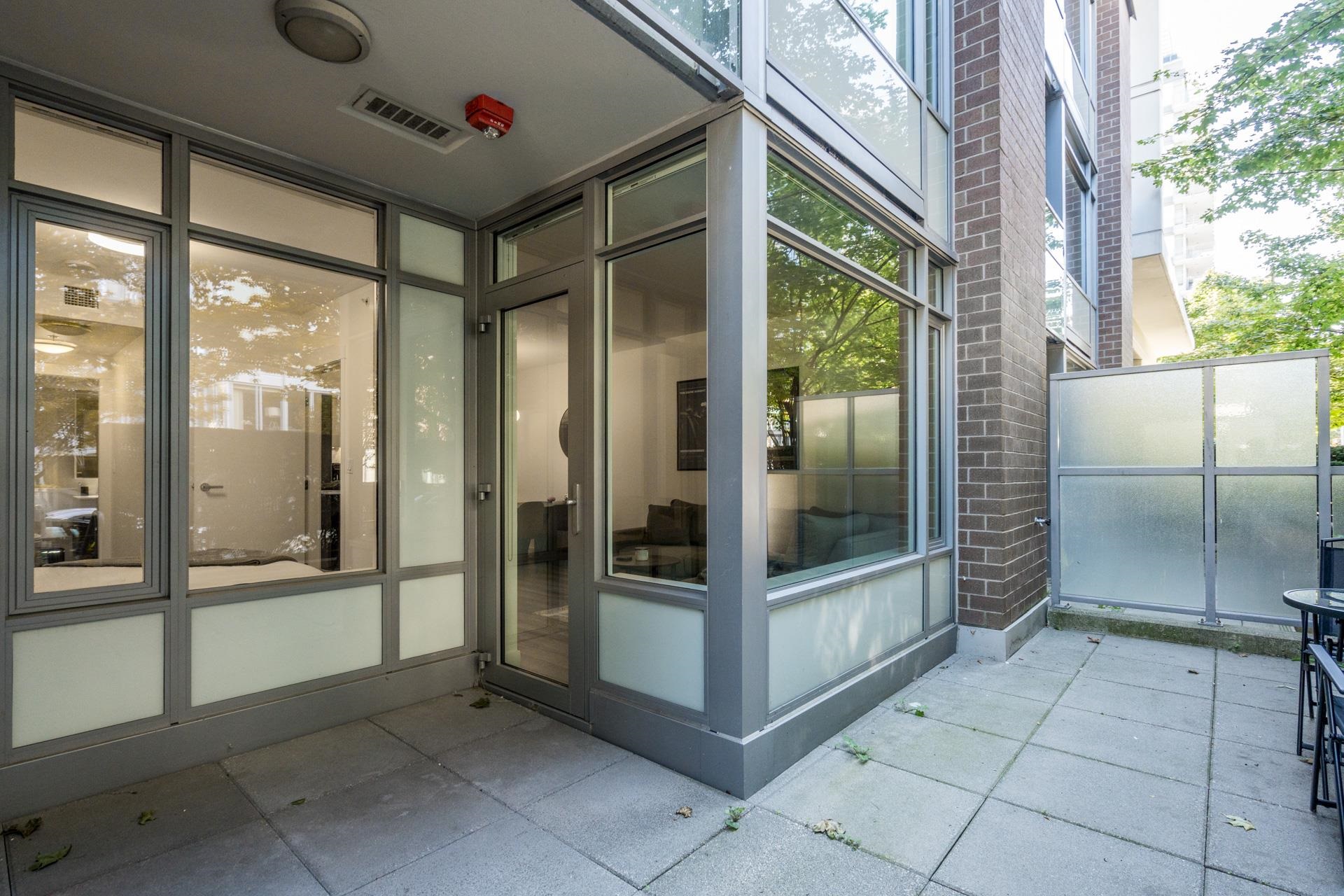 107 110 SWITCHMEN STREET
