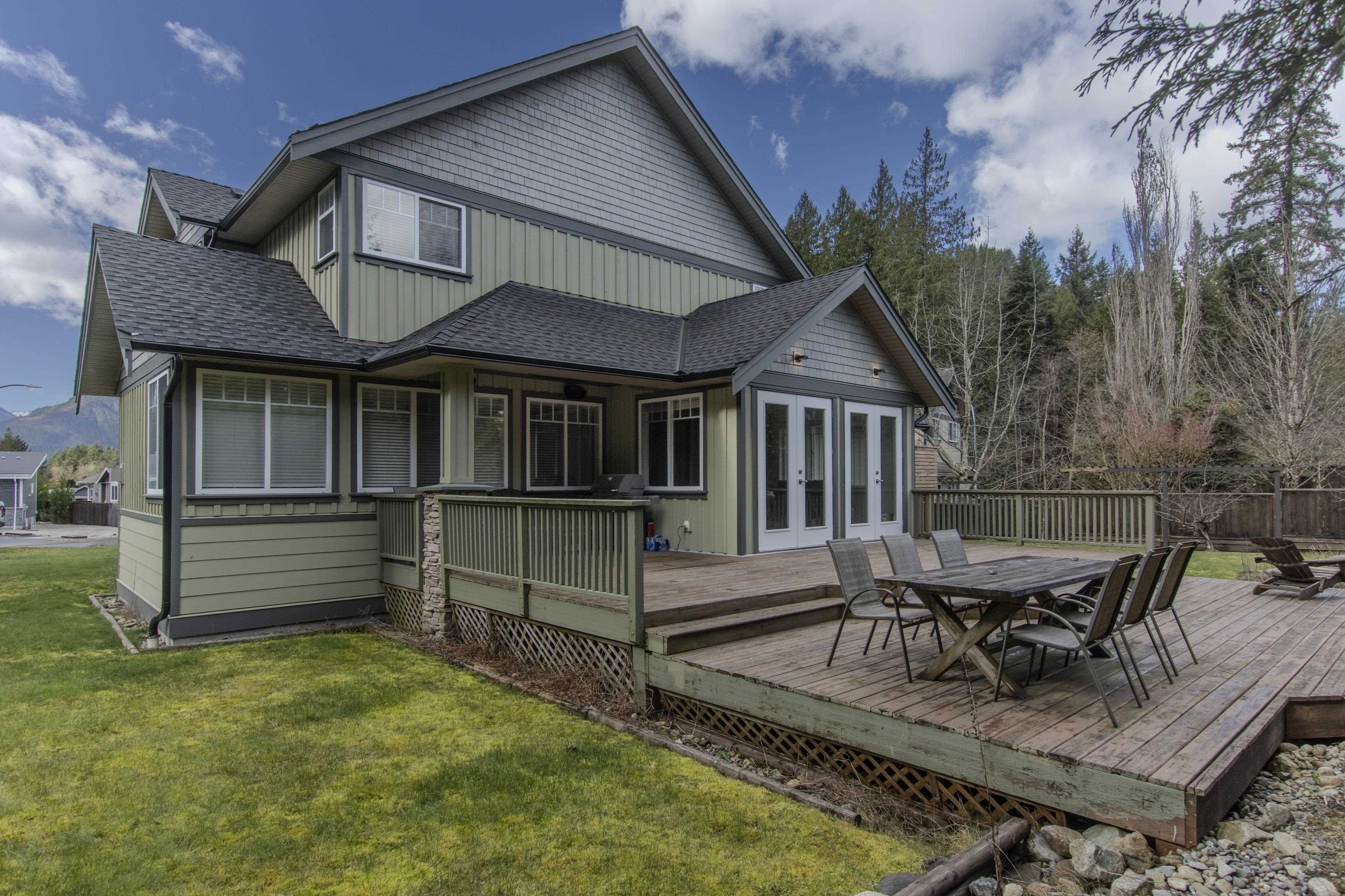 1003 ASH PLACE