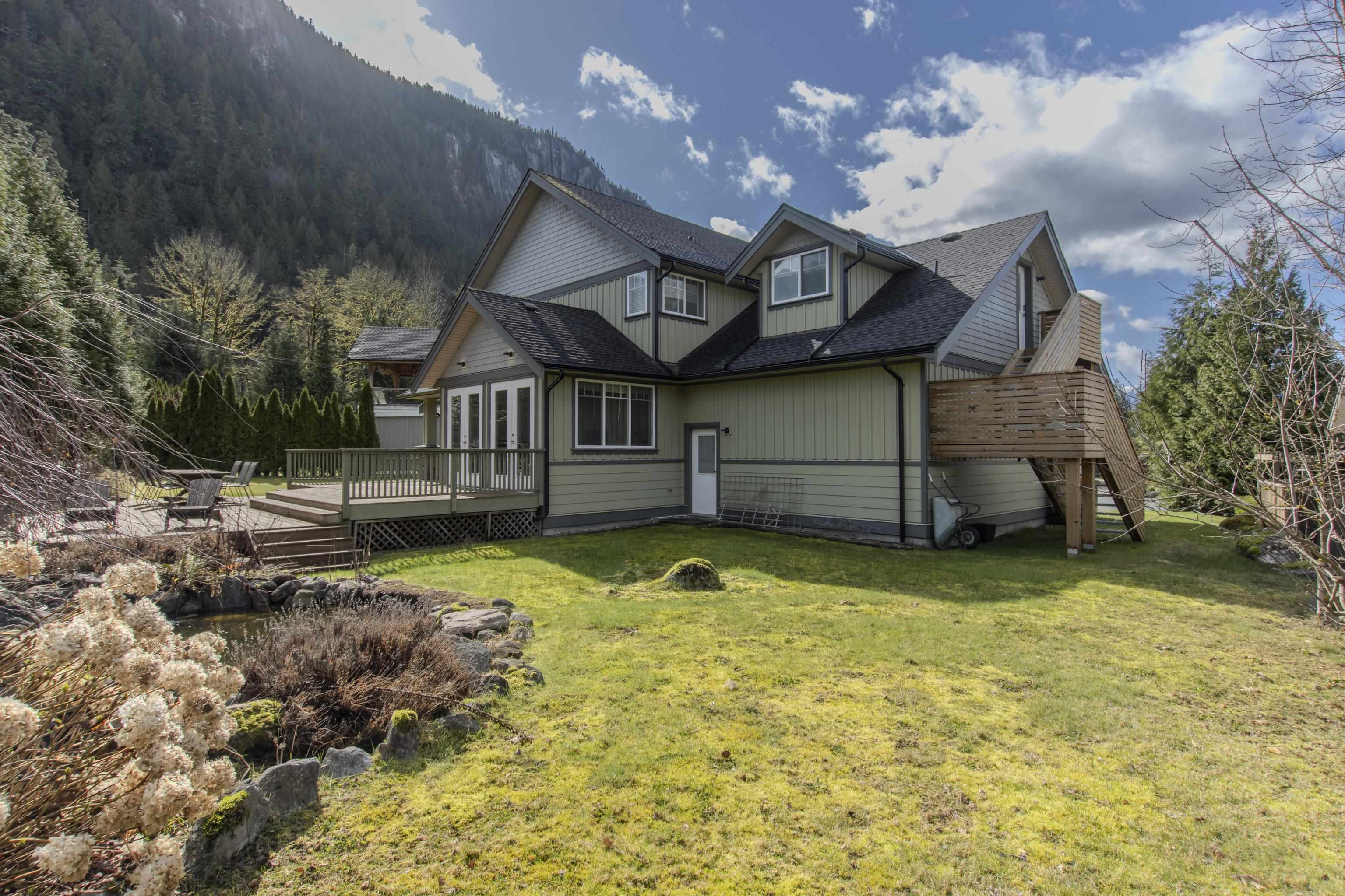 1003 ASH PLACE