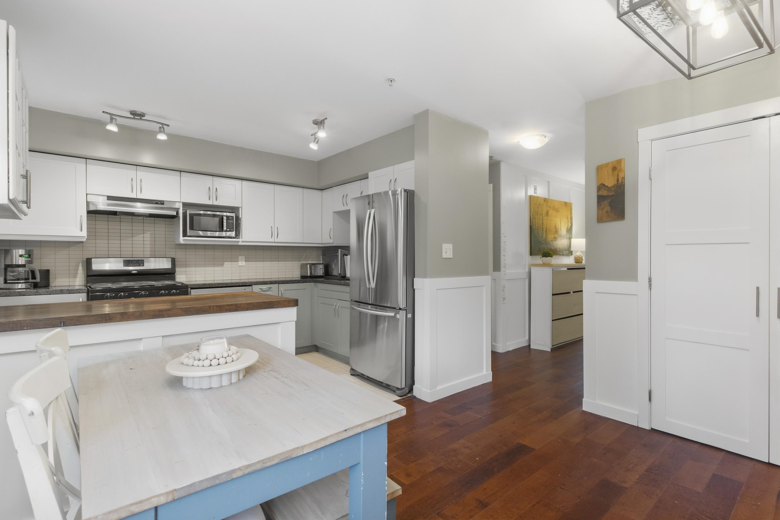 30 1204 MAIN STREET
