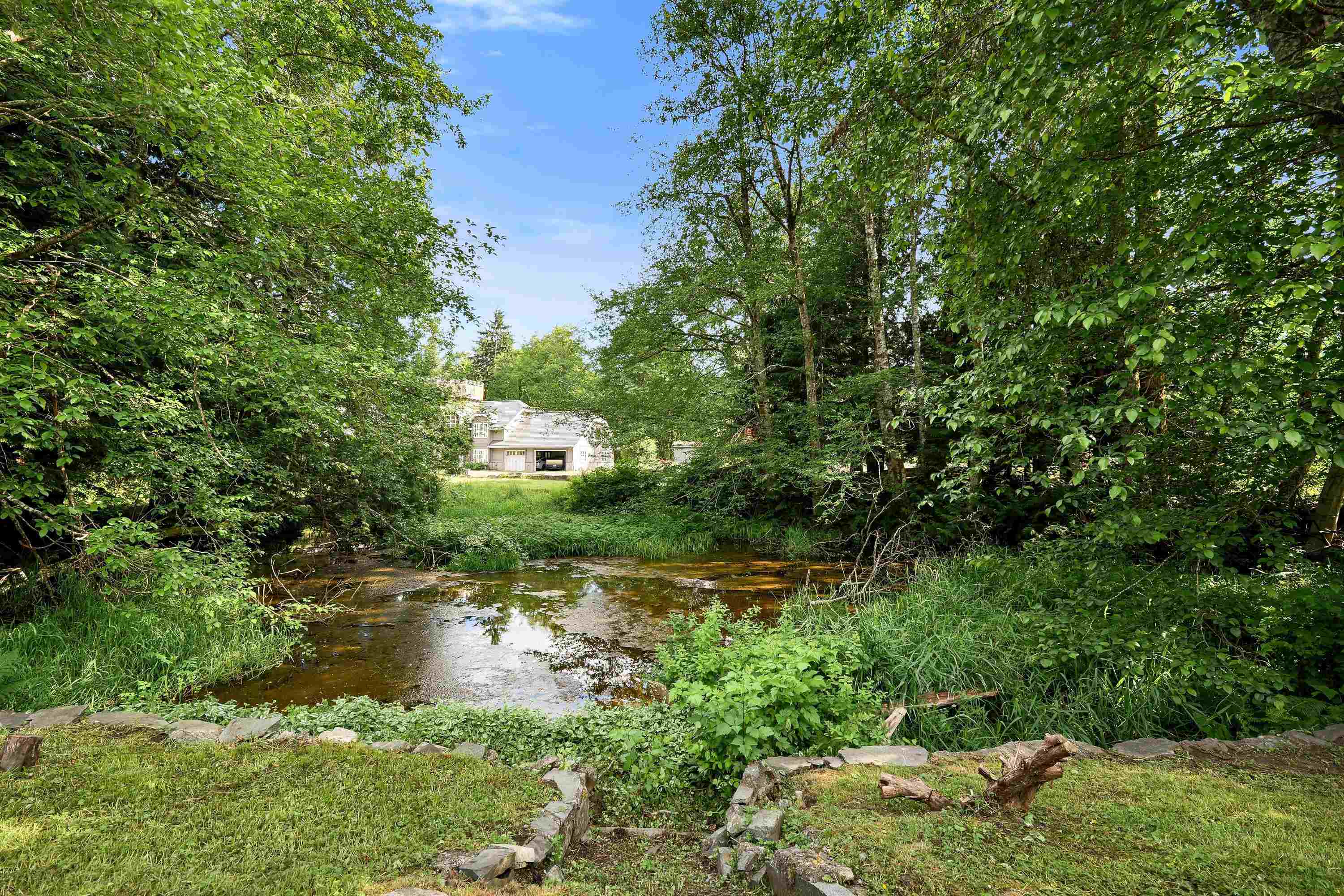 1510 MACDONALD PLACE