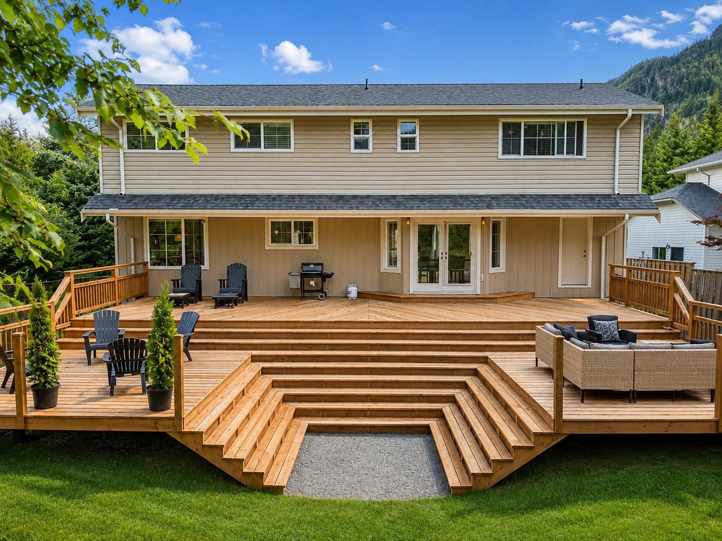 1510 MACDONALD PLACE