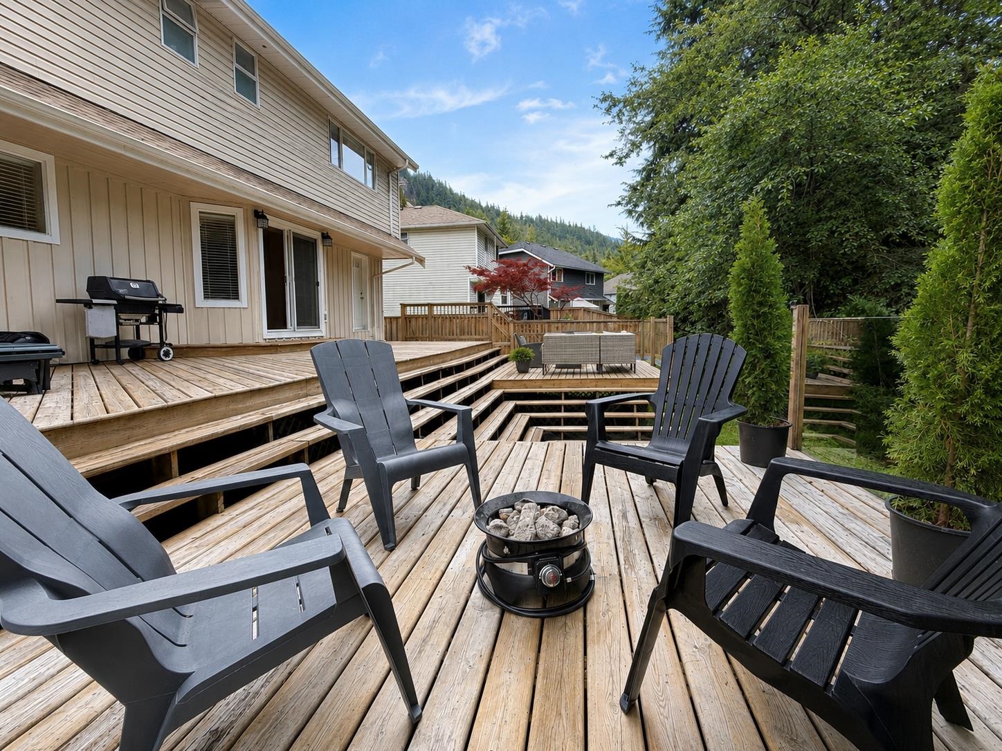 1510 MACDONALD PLACE