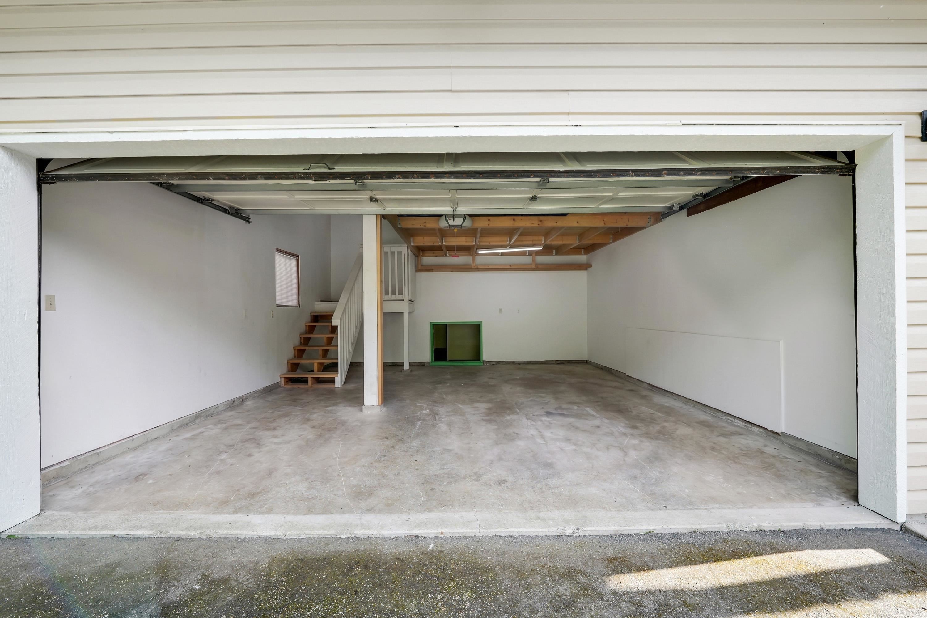 1510 MACDONALD PLACE