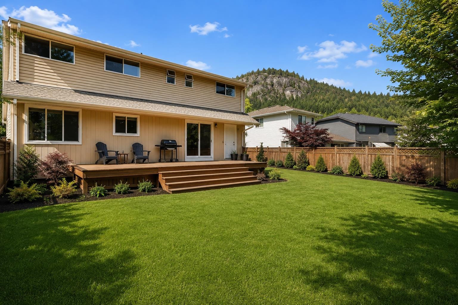 1510 MACDONALD PLACE