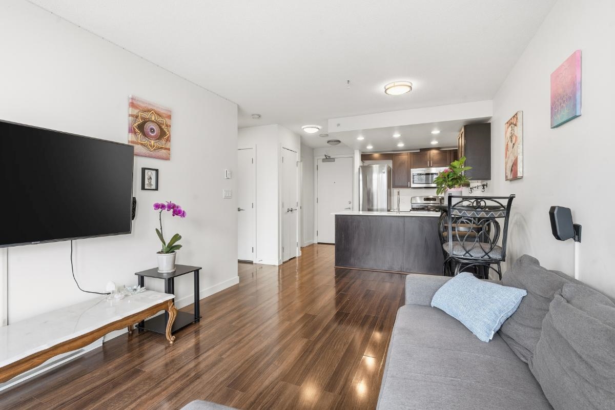 319 4818 ELDORADO MEWS