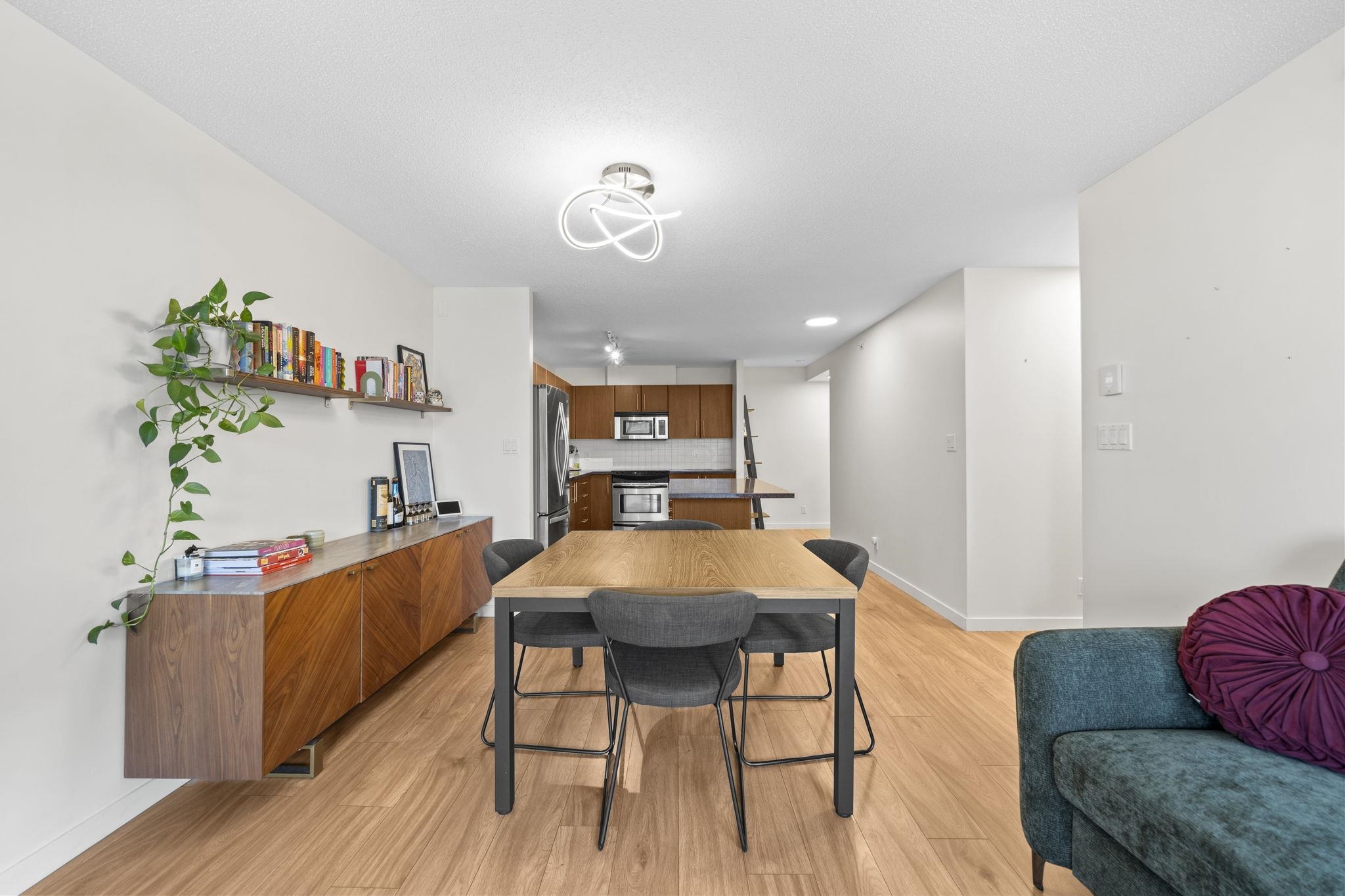 1007 2088 MADISON AVENUE