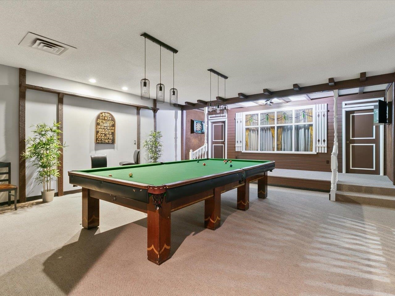 1504 3771 BARTLETT COURT