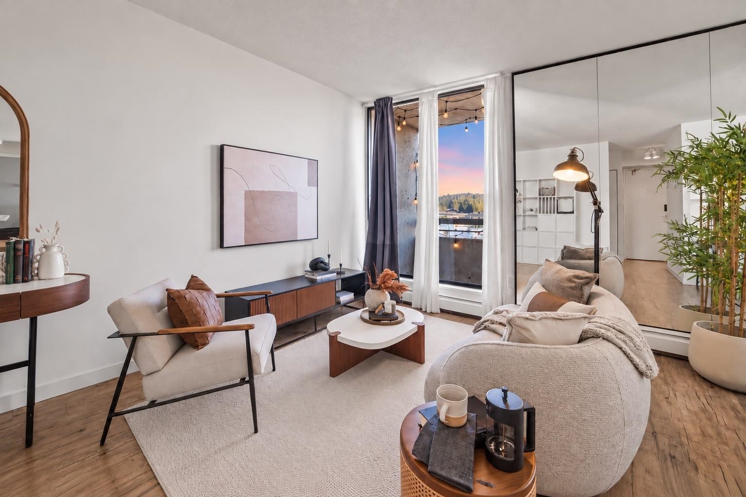 1504 3771 BARTLETT COURT