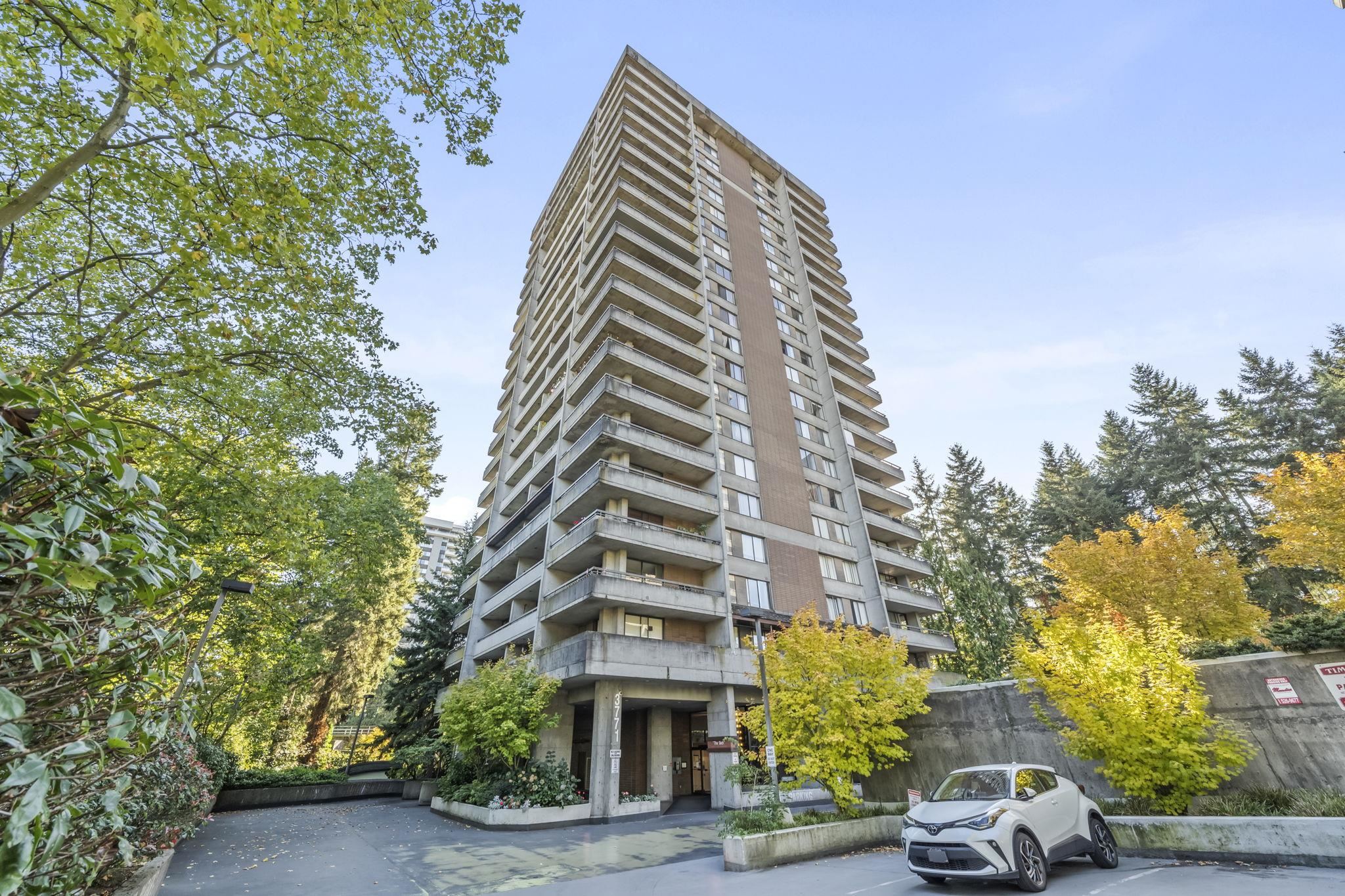 1504 3771 BARTLETT COURT