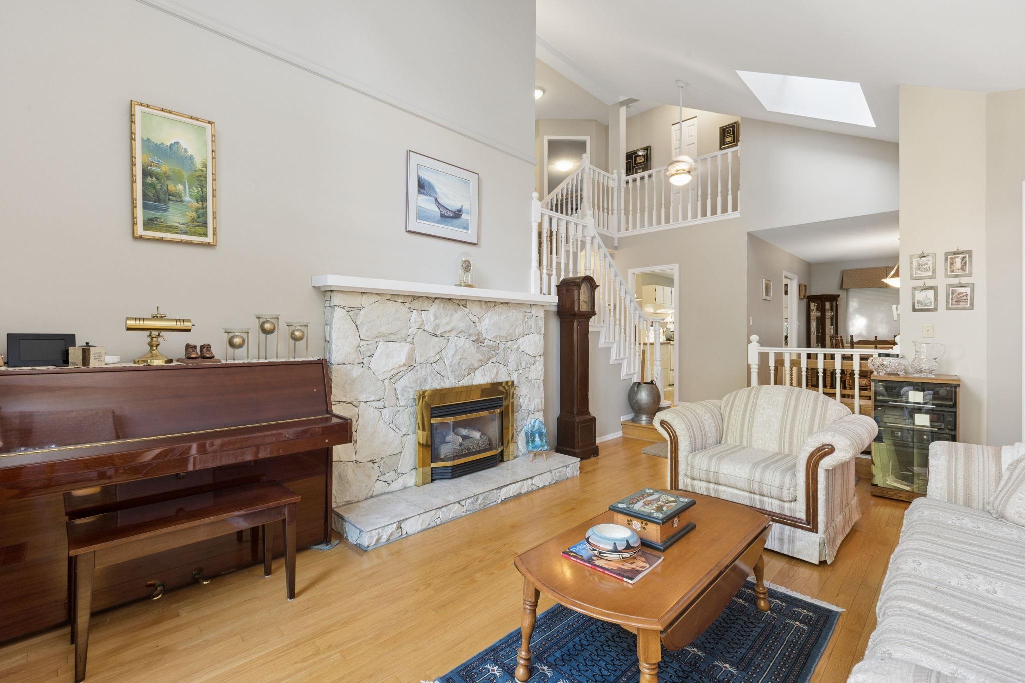 2102 KIRKSTONE PLACE