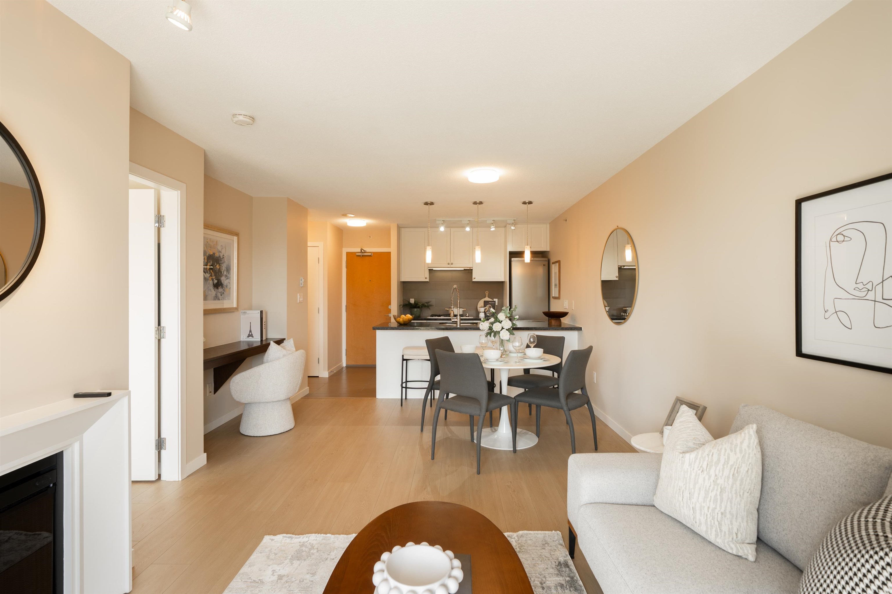 608 2982 BURLINGTON DRIVE