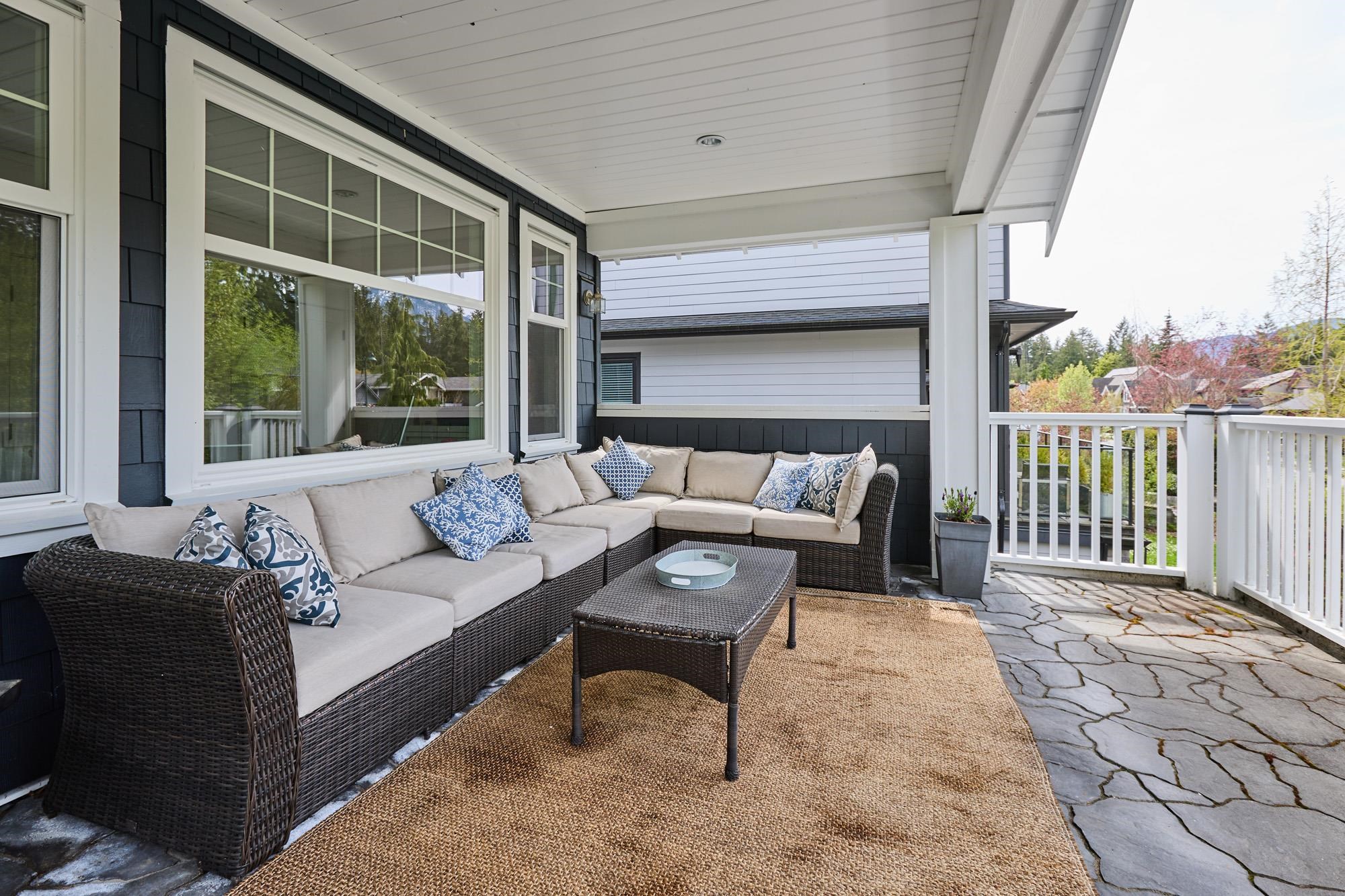 1001 JAY CRESCENT