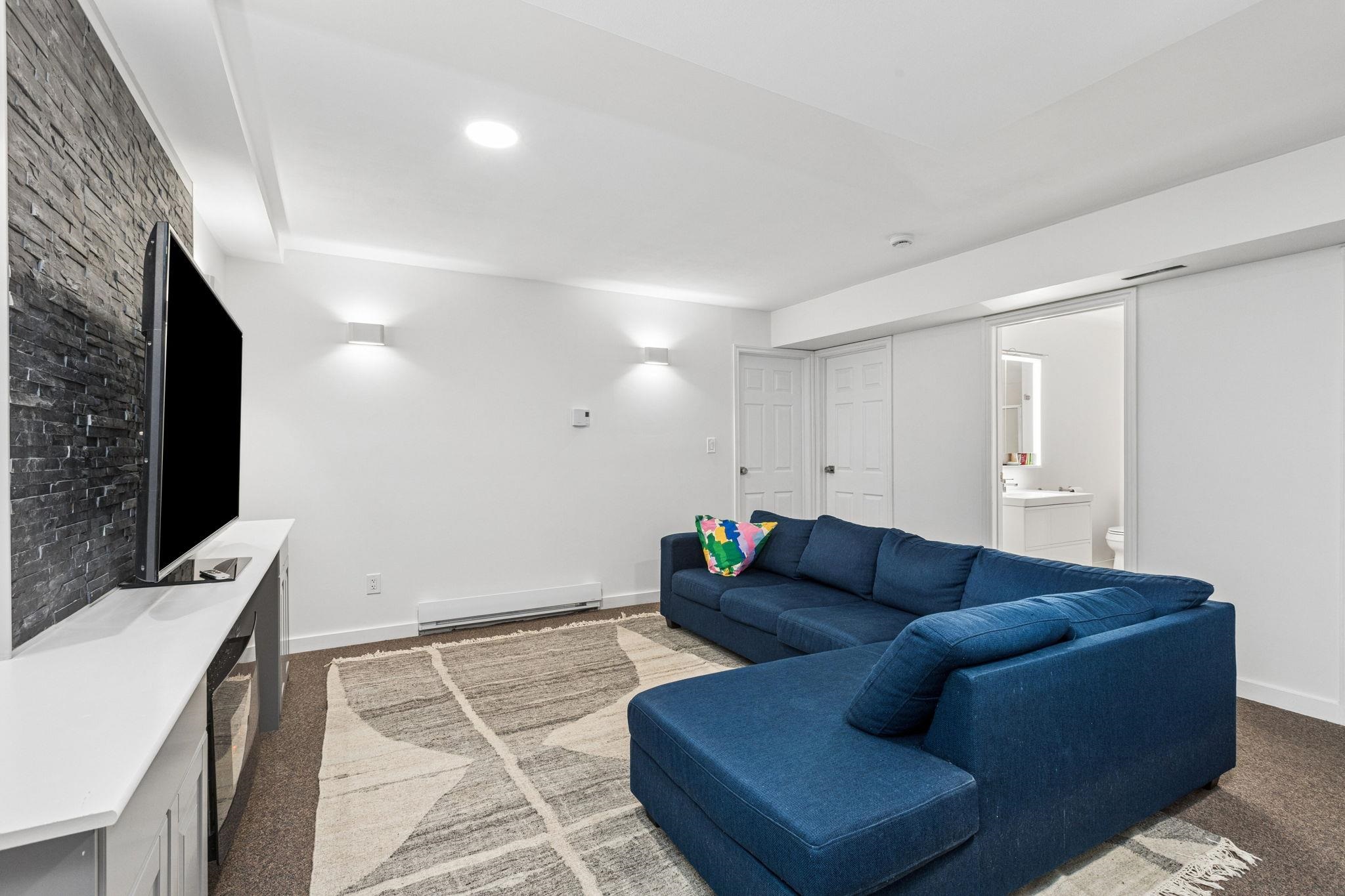 5709 OWL COURT