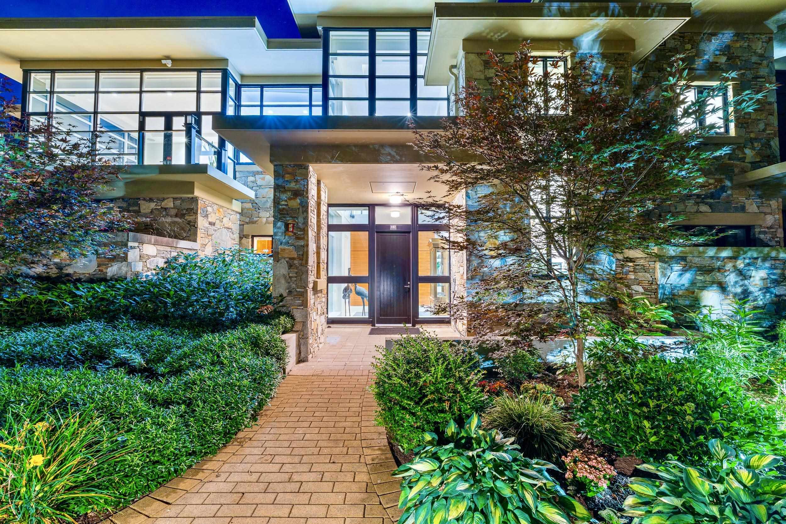 402 2245 TWIN CREEK PLACE