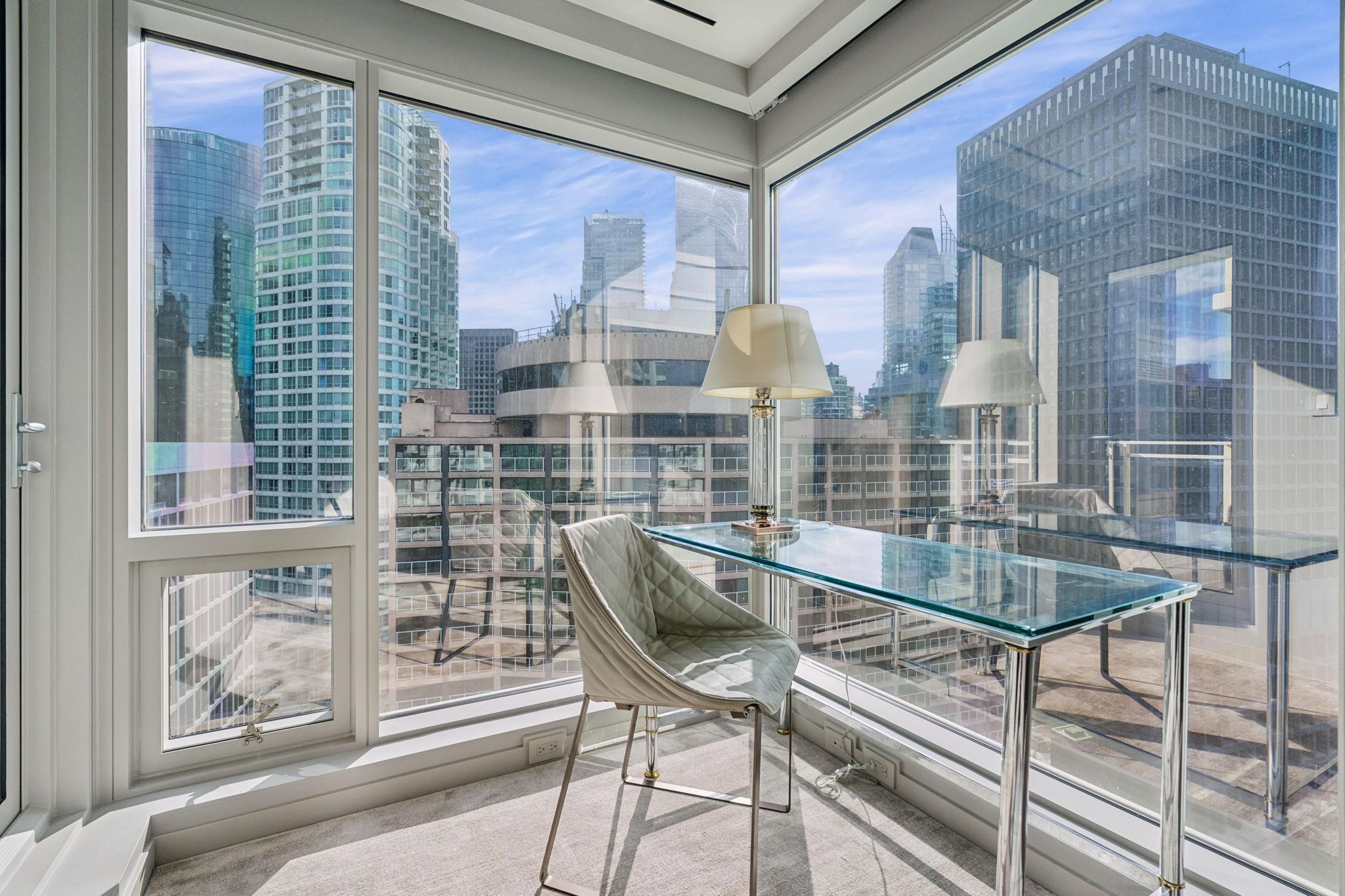 1701 1139 W CORDOVA STREET