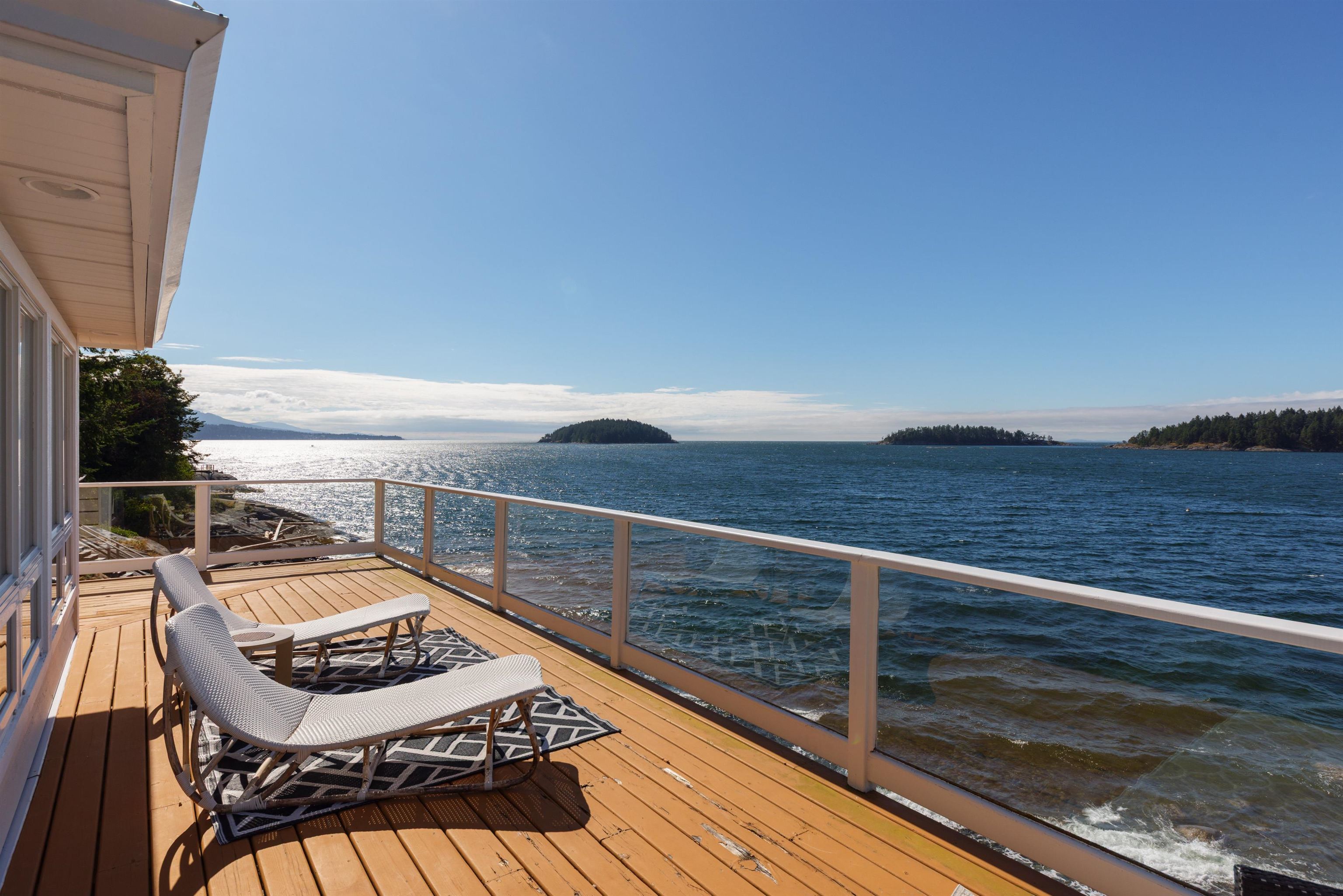 6655 SUNSHINE COAST HIGHWAY