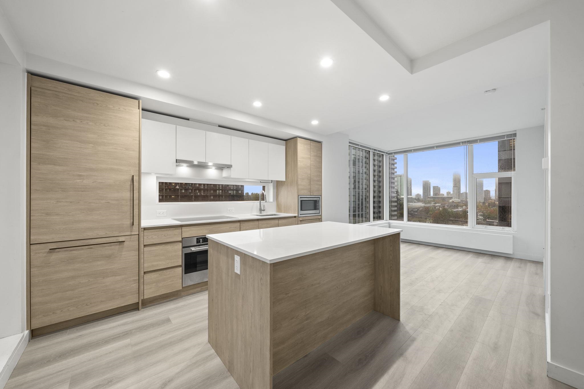 1204 13615 FRASER HIGHWAY