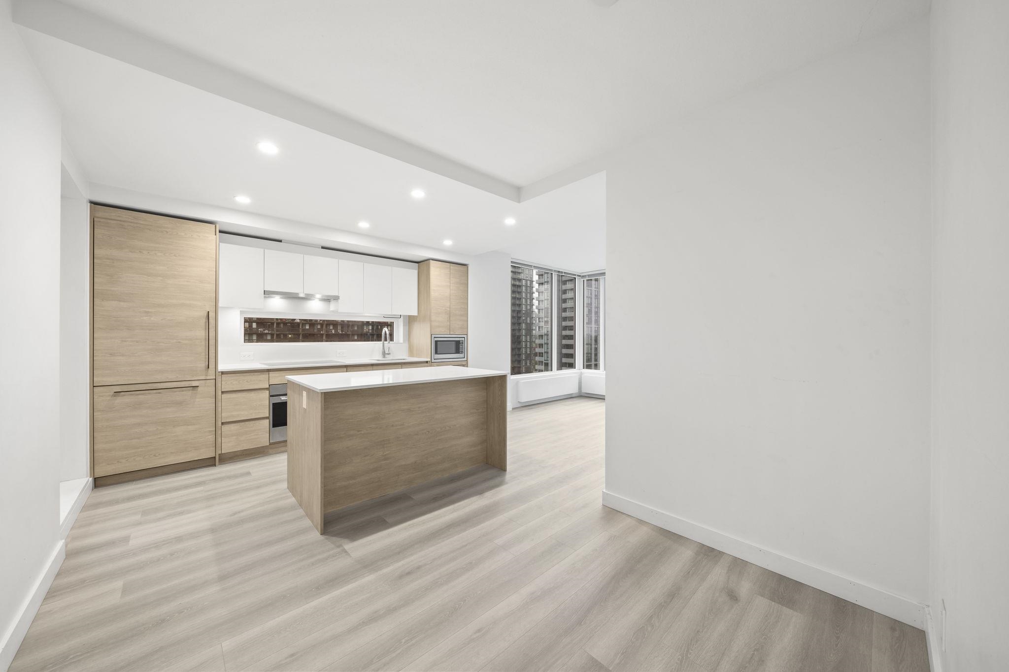 1204 13615 FRASER HIGHWAY