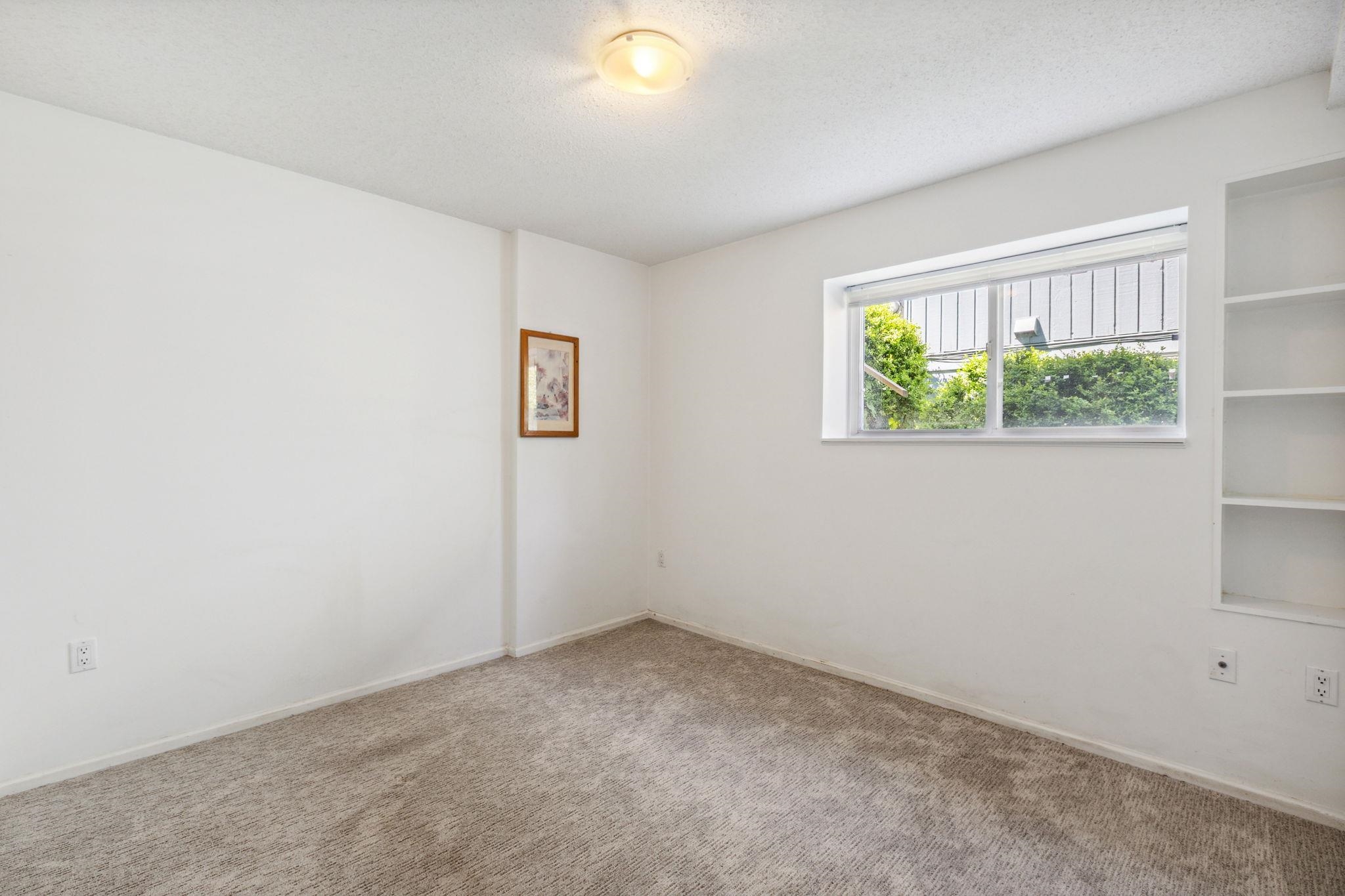 474 FAIRWAY DRIVE
