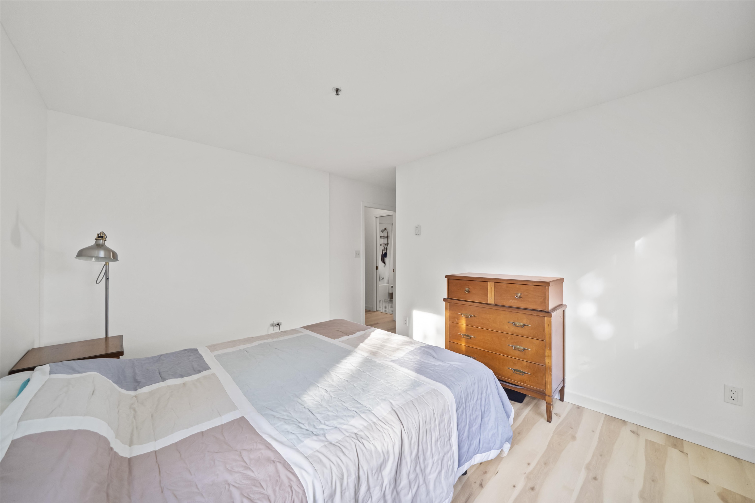 1 7110 BARNET ROAD