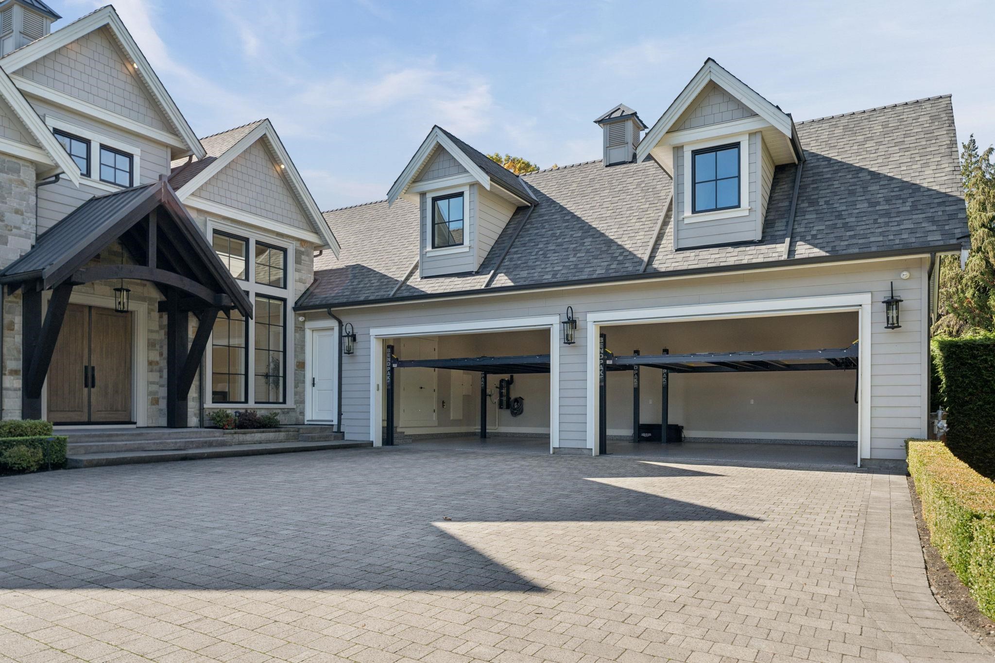 7628 STEVESTON HIGHWAY