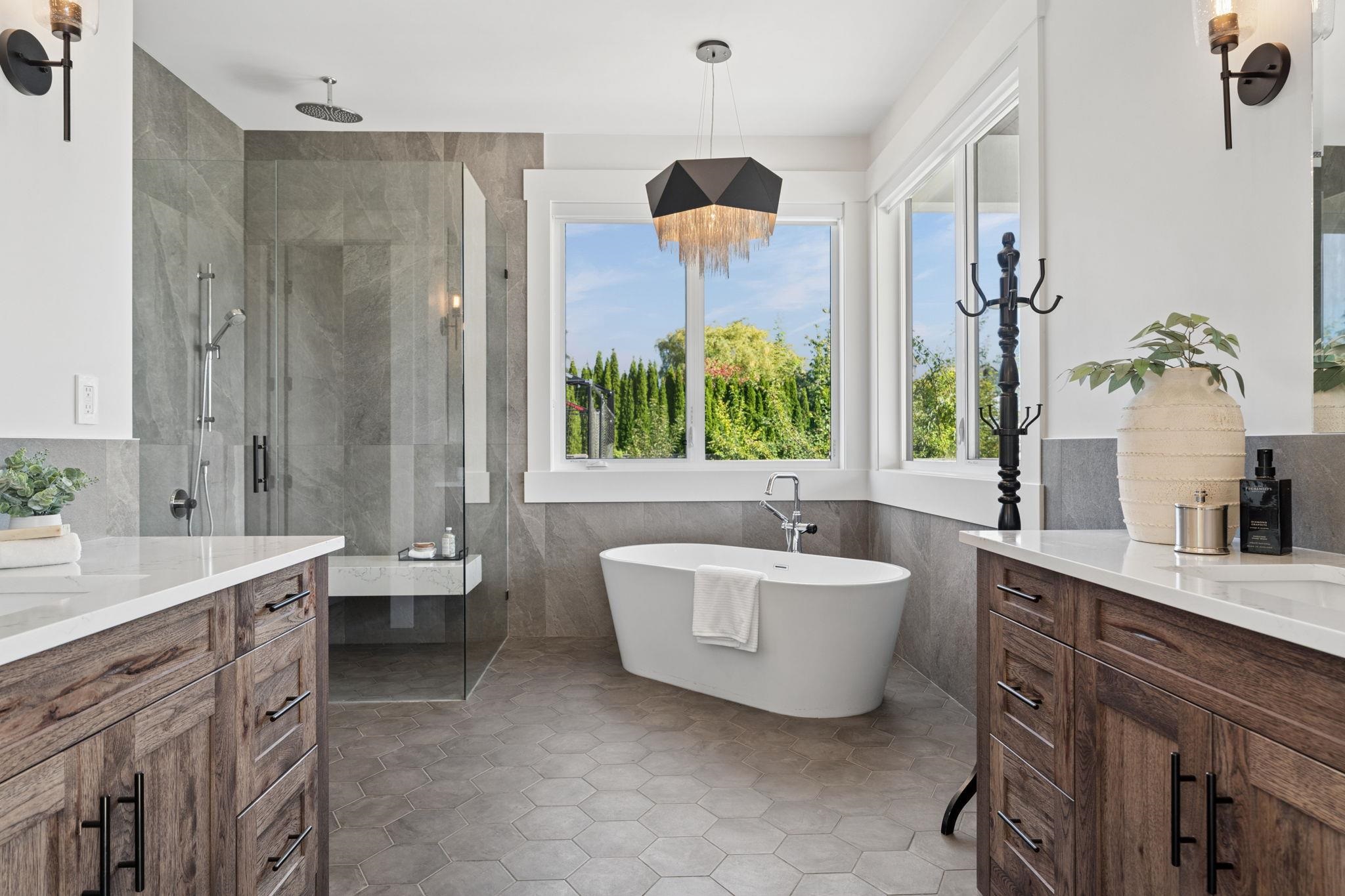 7628 STEVESTON HIGHWAY