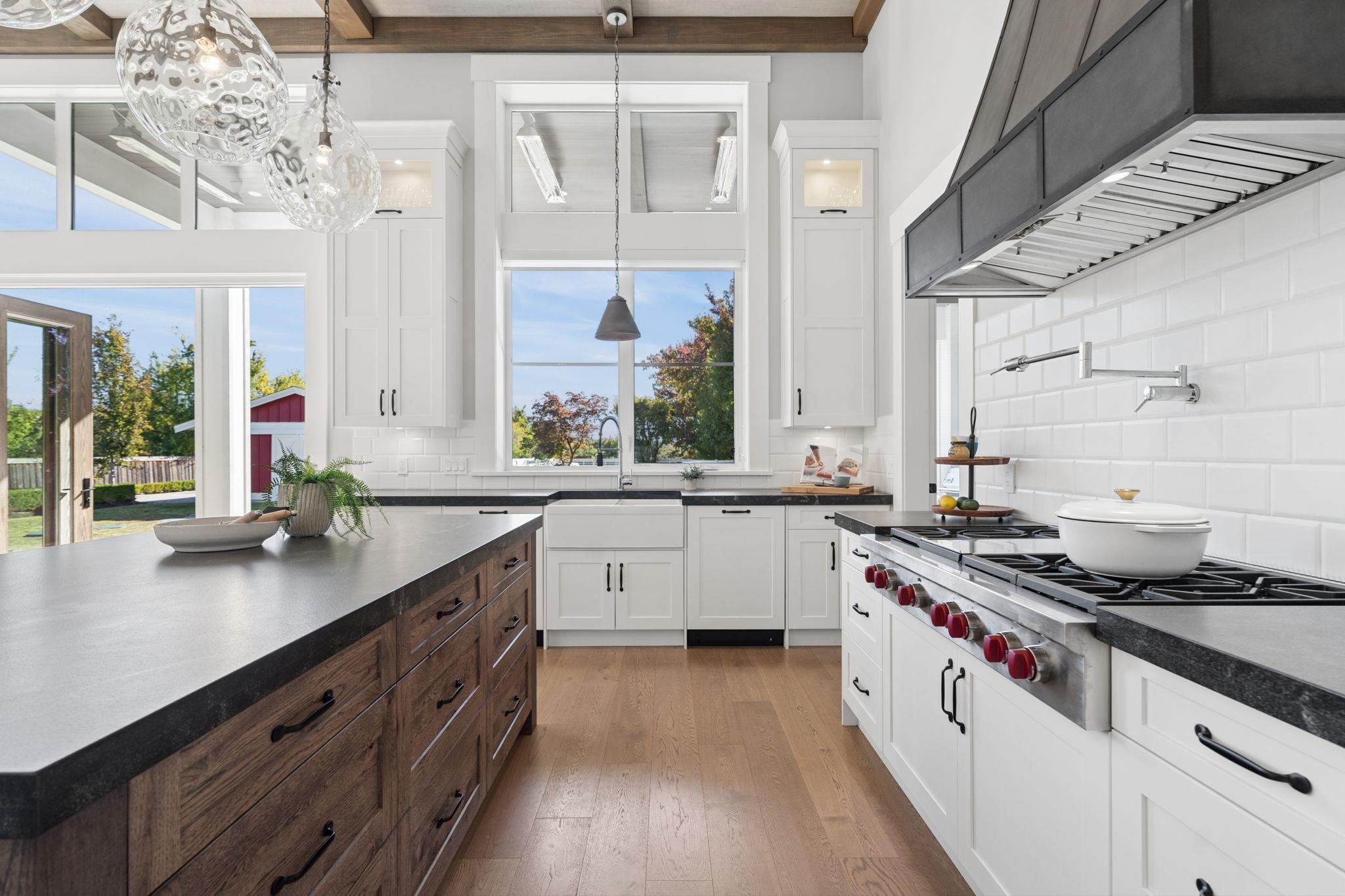7628 STEVESTON HIGHWAY