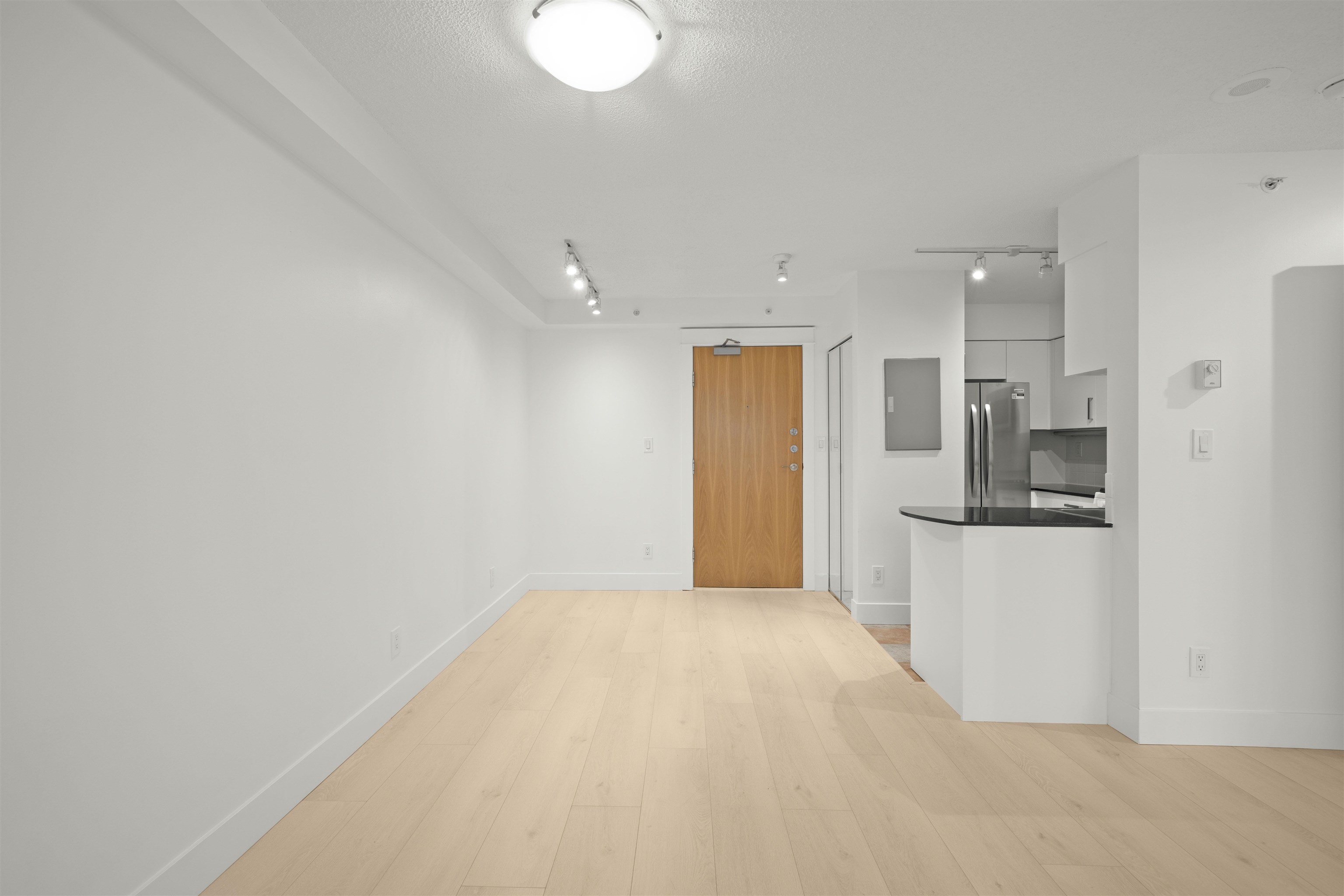 2501 63 KEEFER PLACE
