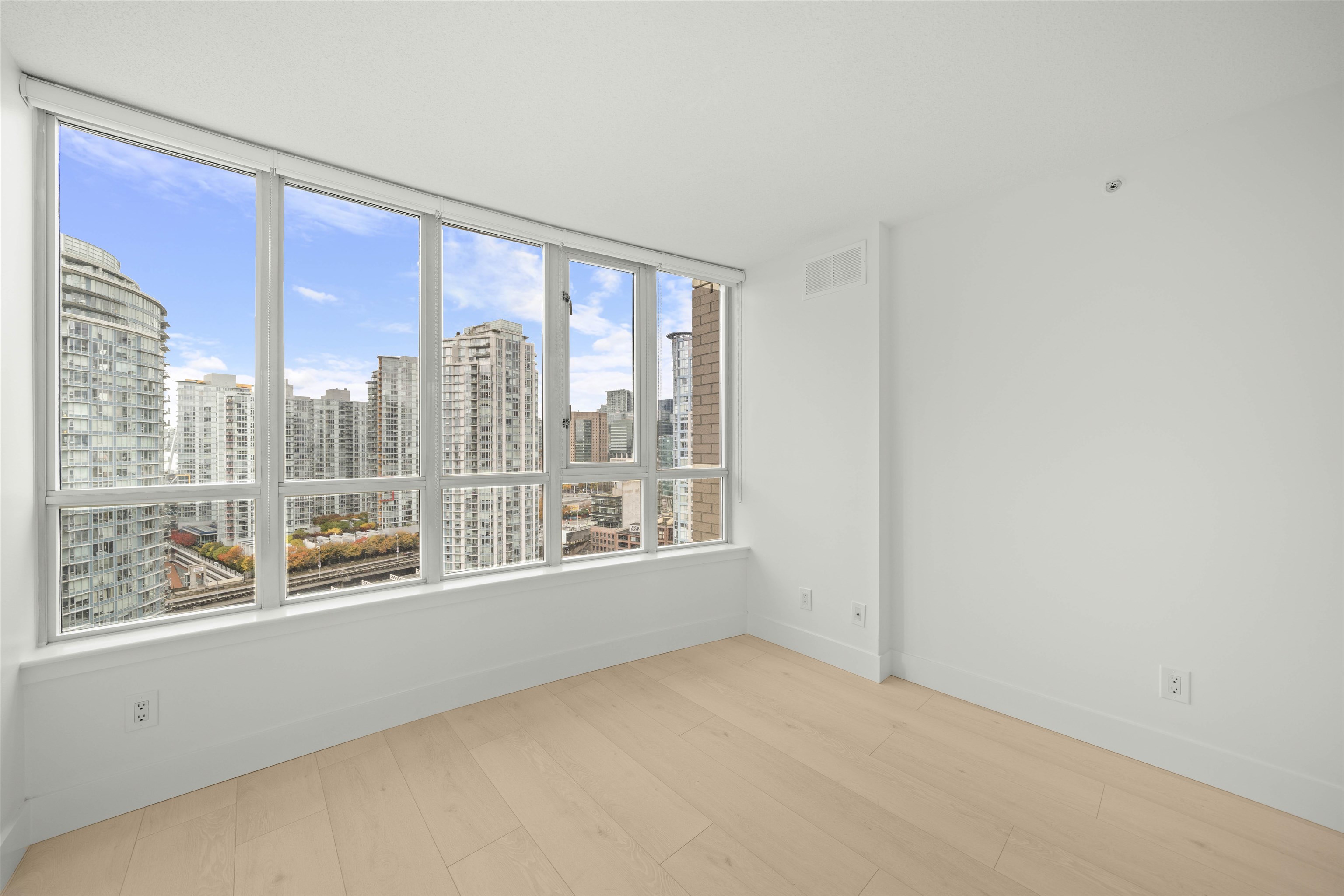2501 63 KEEFER PLACE