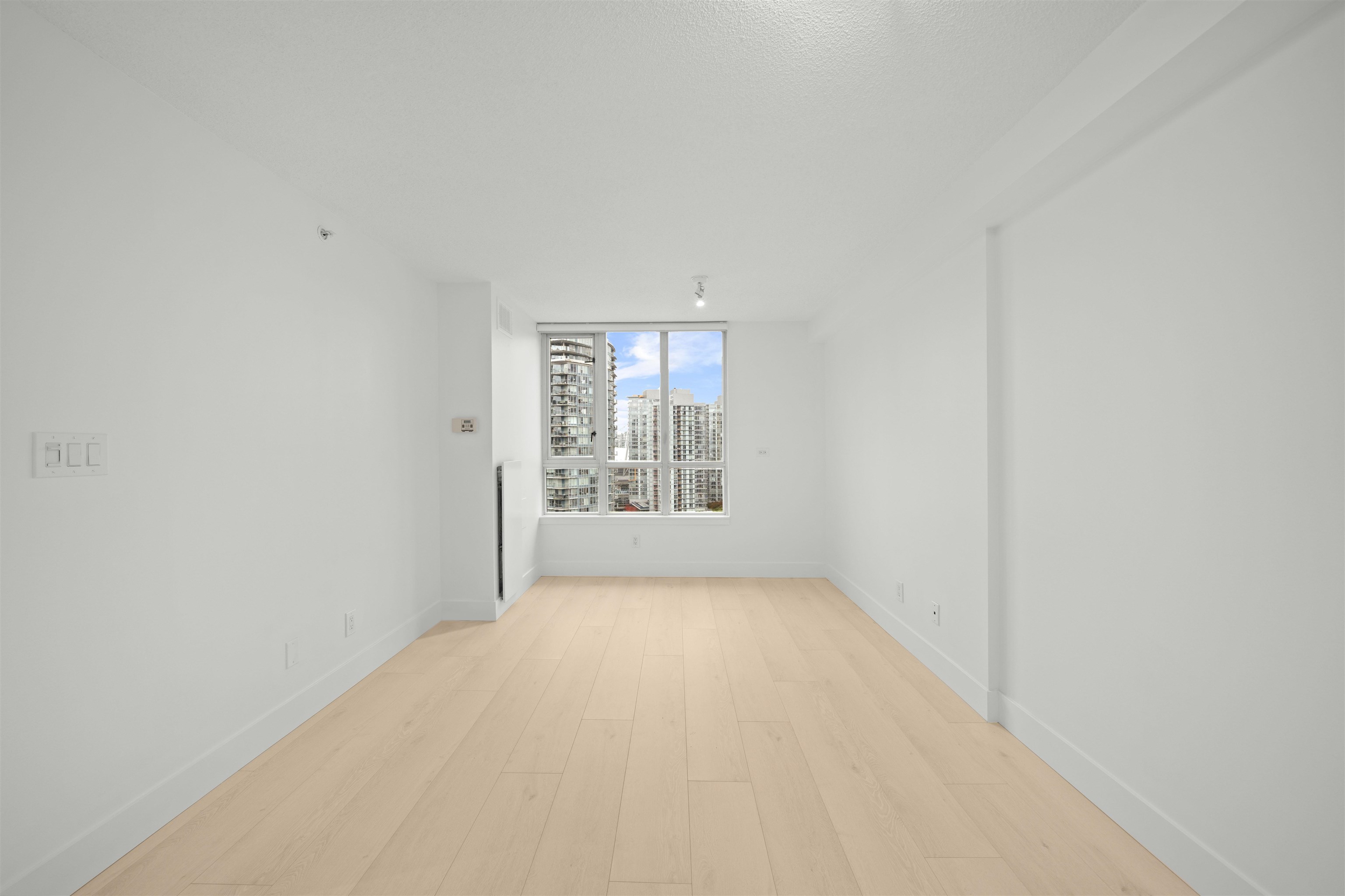 2501 63 KEEFER PLACE