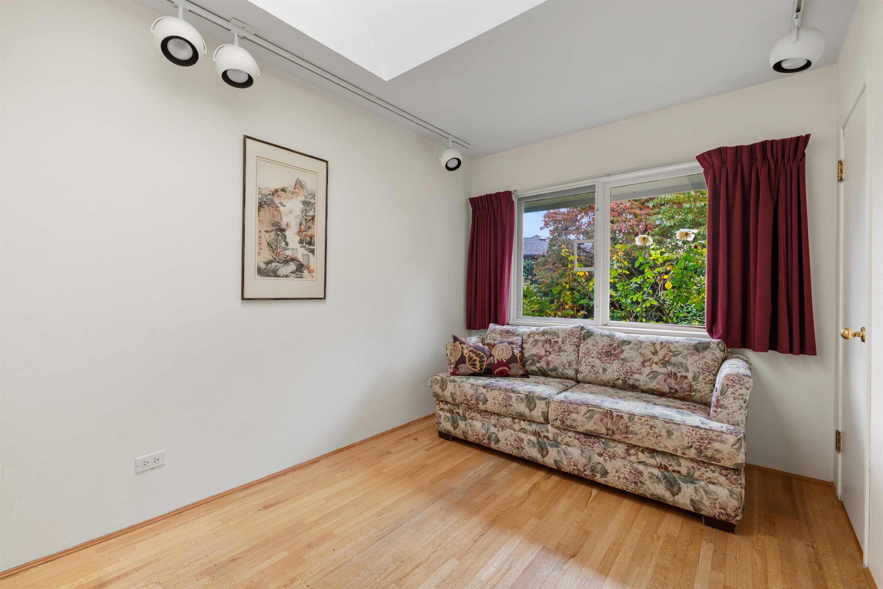 3692 SUNNYCREST DRIVE