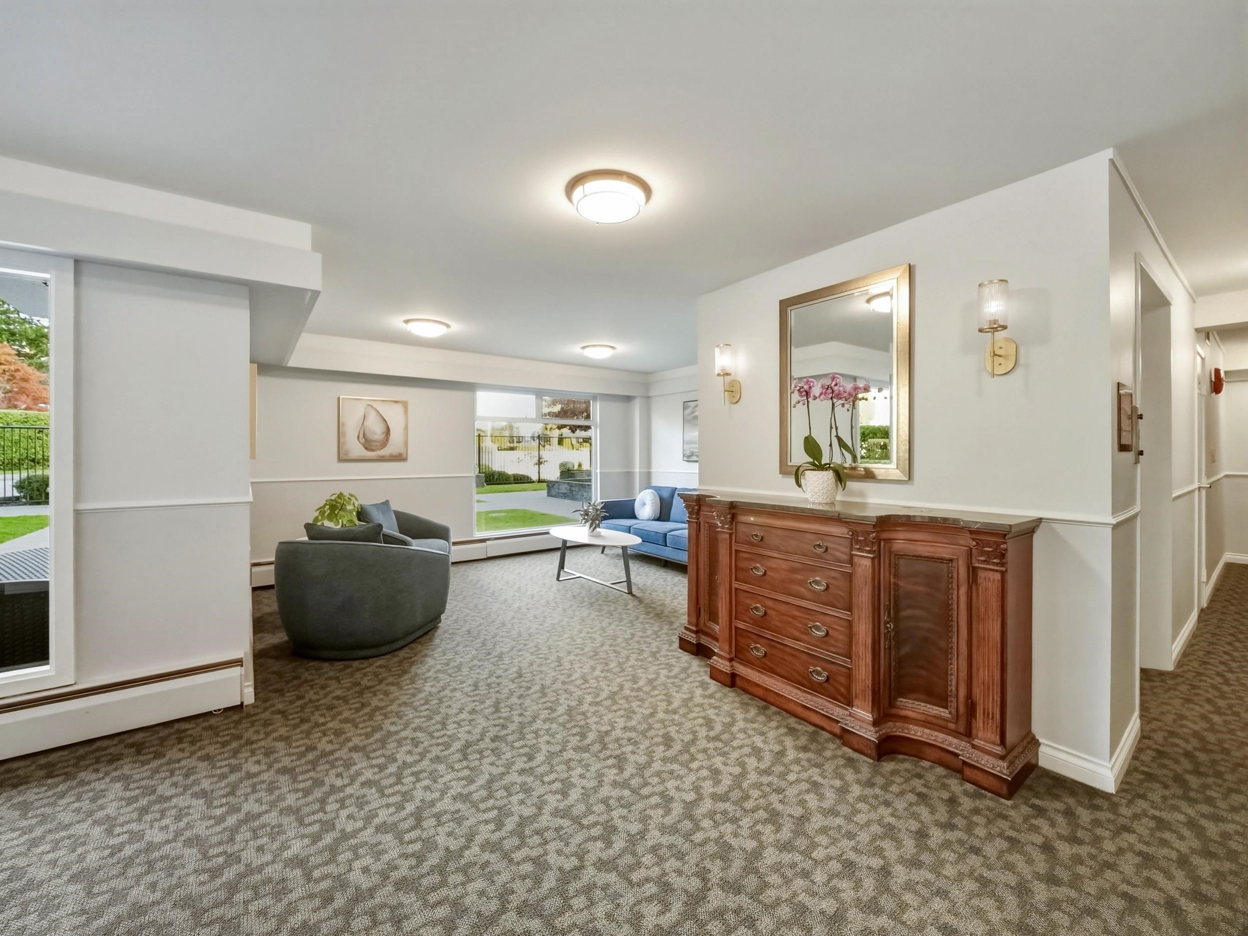 702 2246 BELLEVUE AVENUE