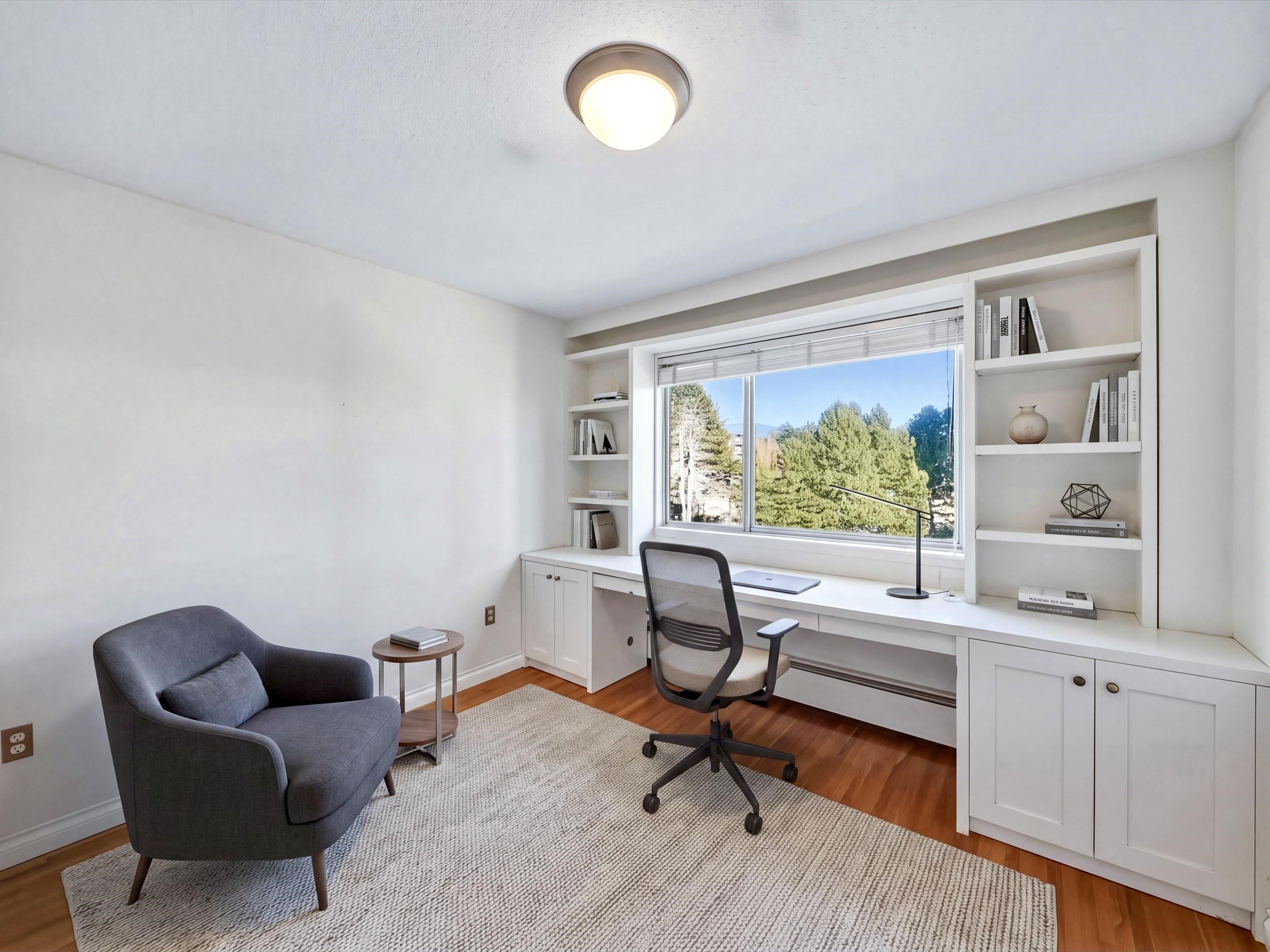 702 2246 BELLEVUE AVENUE