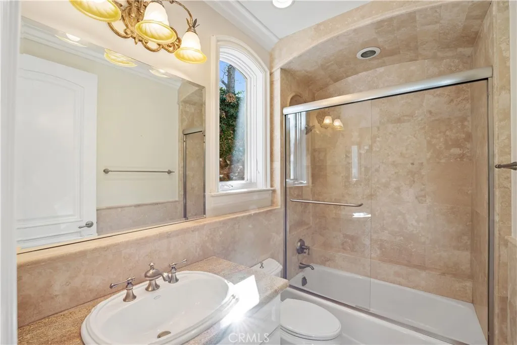 476 Upper Lake Road