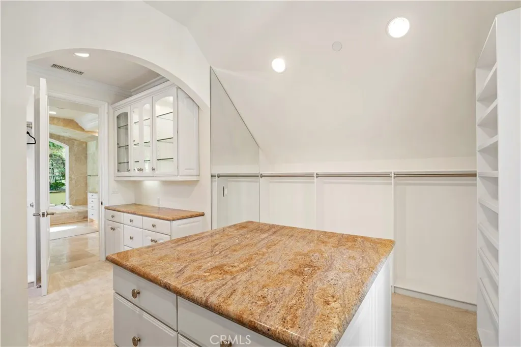 476 Upper Lake Road