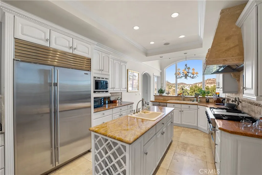 476 Upper Lake Road