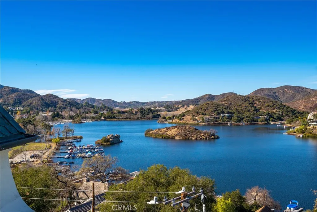 476 Upper Lake Road