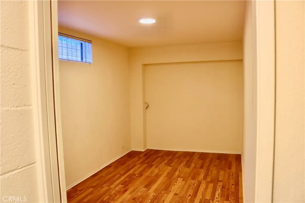 1151 Pine Unit: B