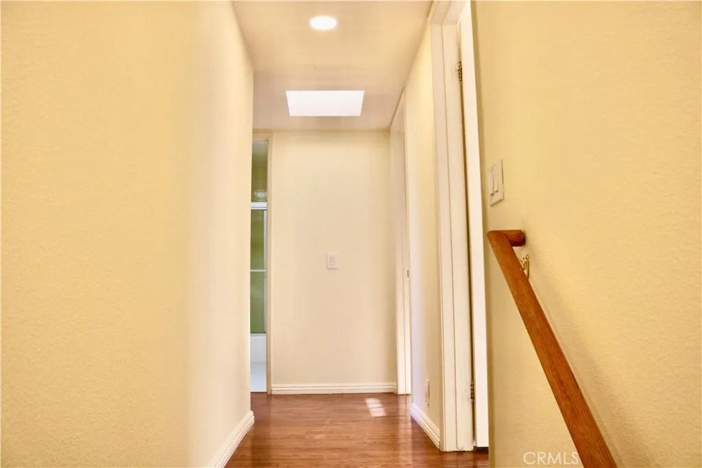 1151 Pine Unit: B