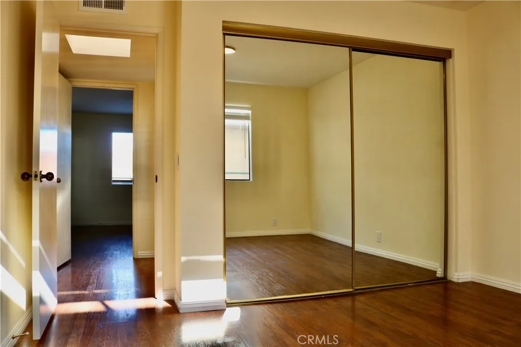 1151 Pine Unit: B