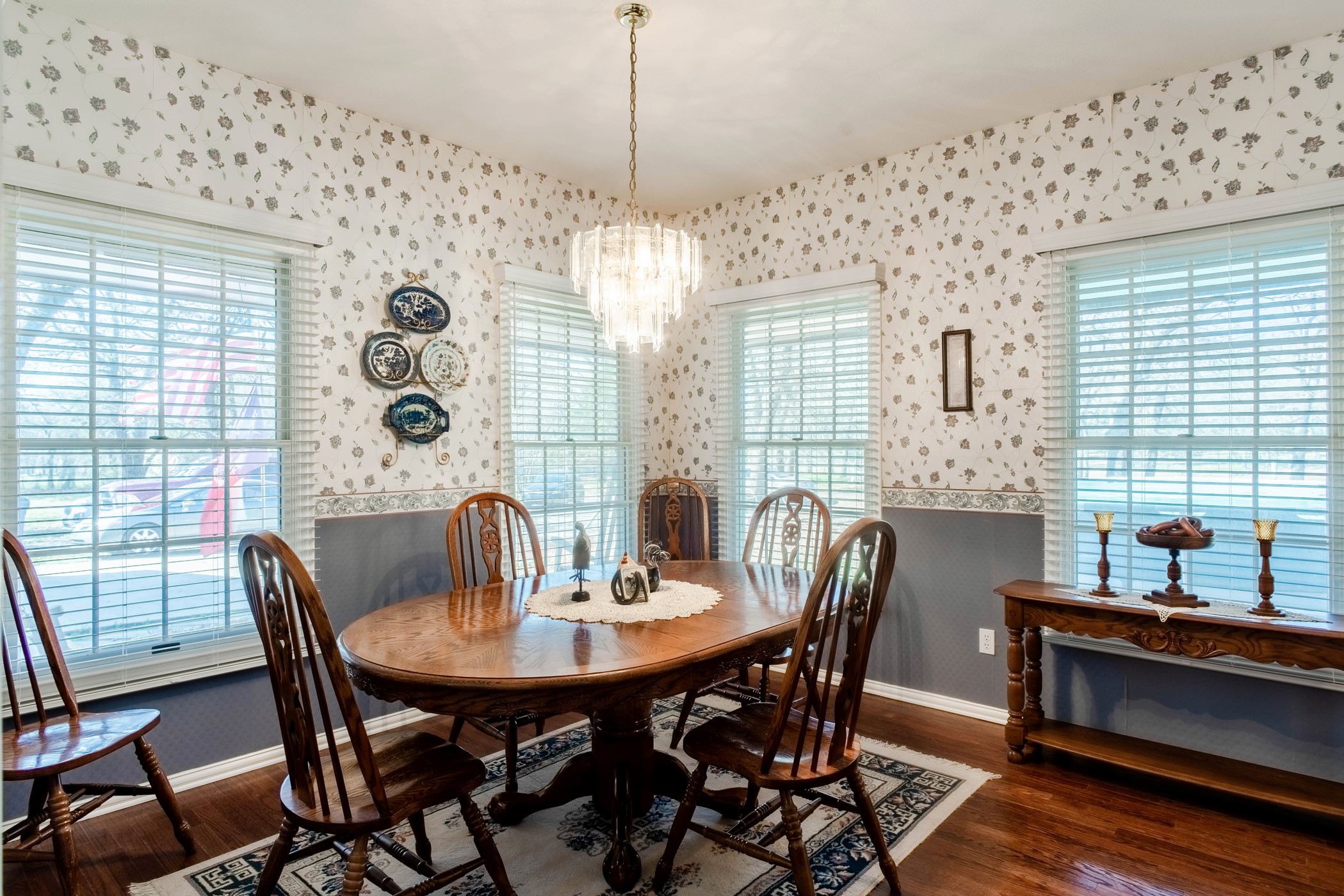 9216 Hiddenview Lane