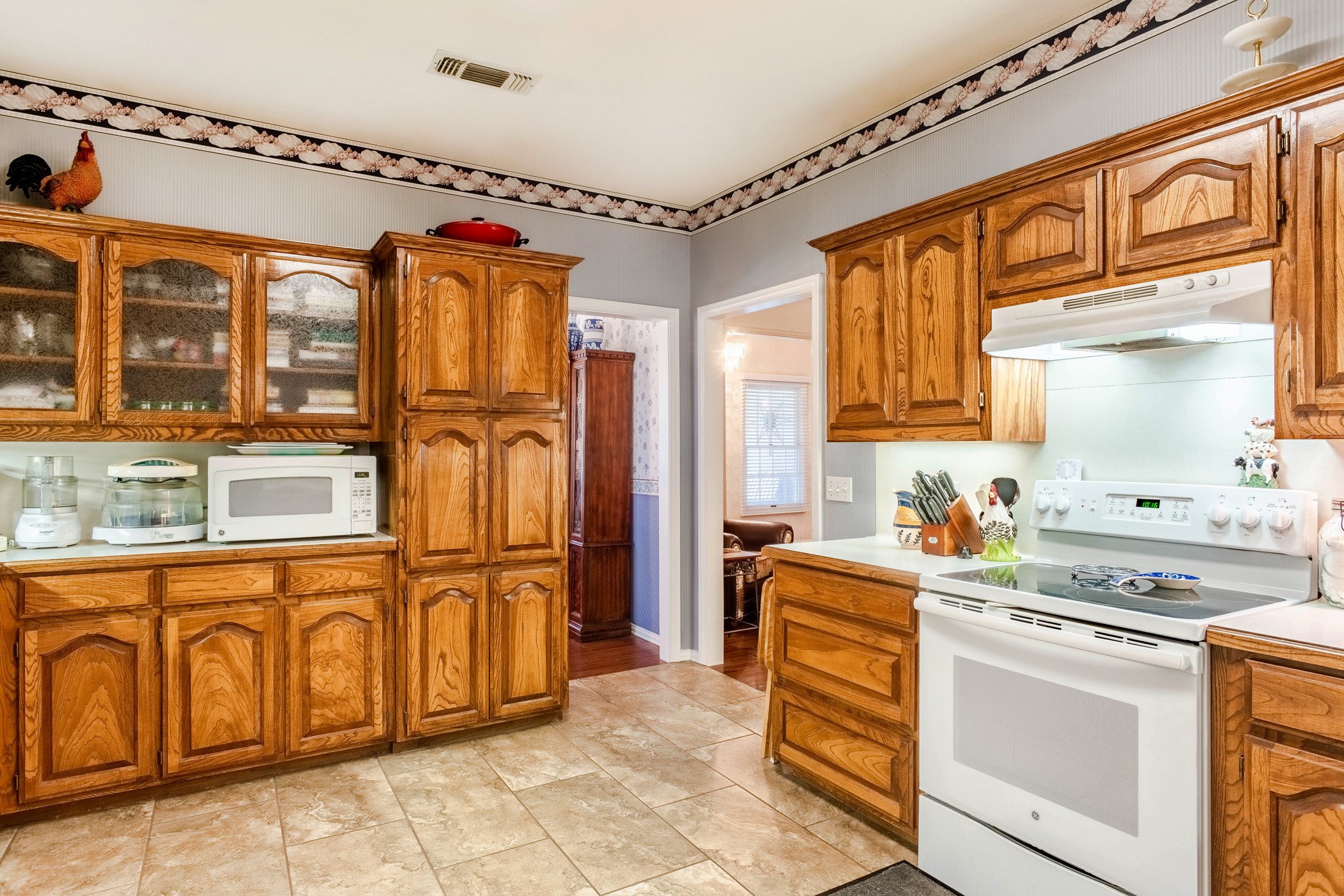 9216 Hiddenview Lane