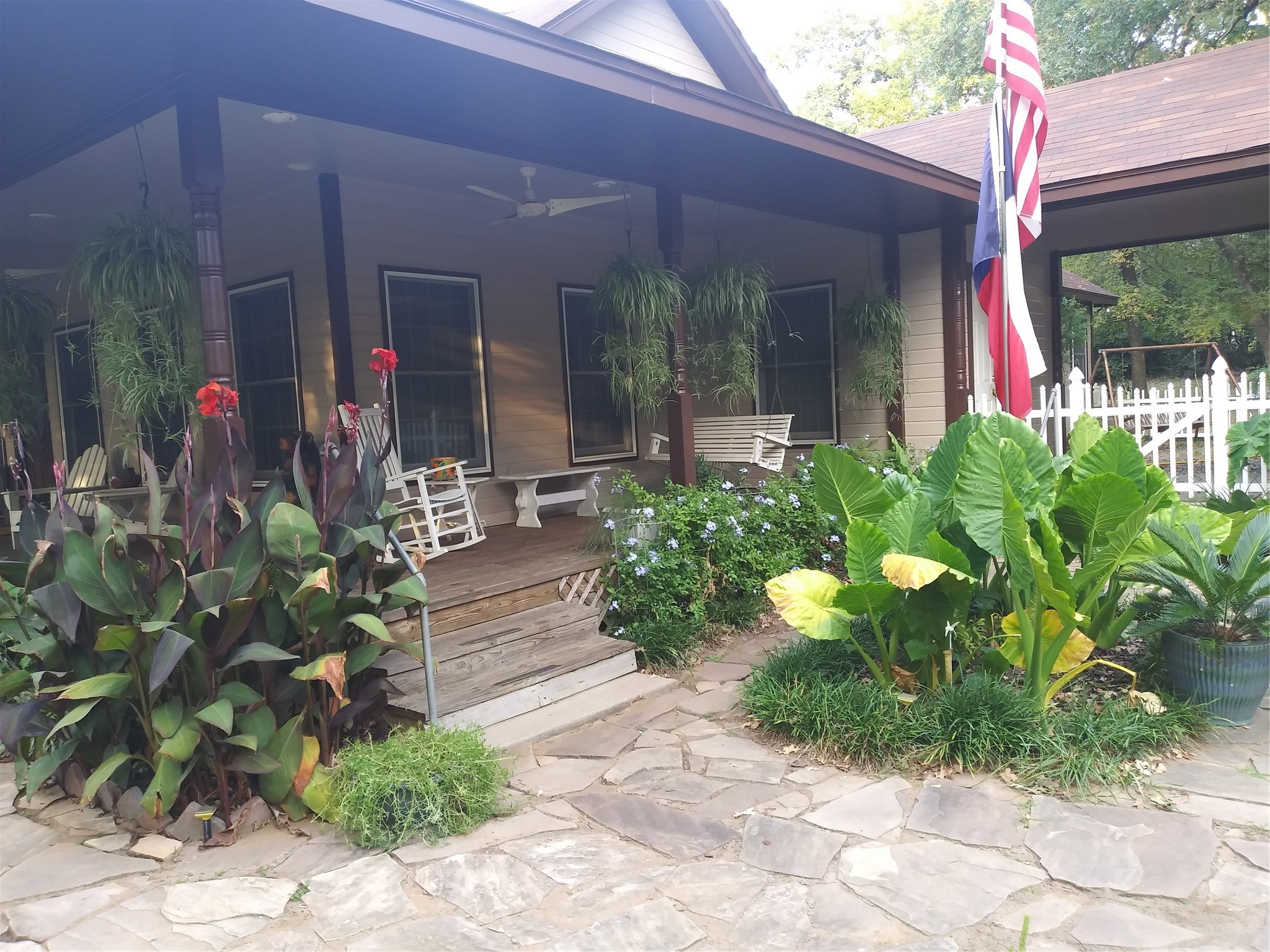 9216 Hiddenview Lane
