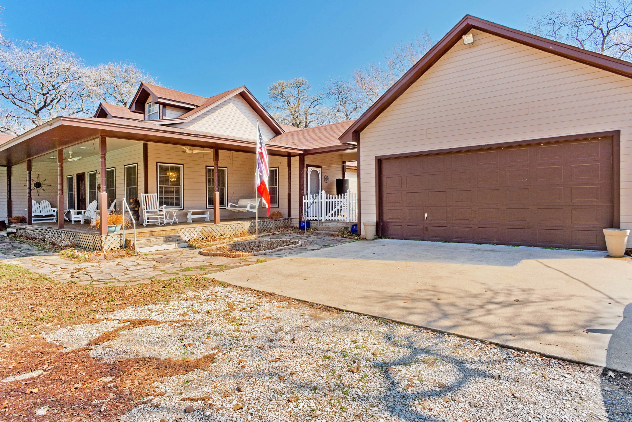 9216 Hiddenview Lane