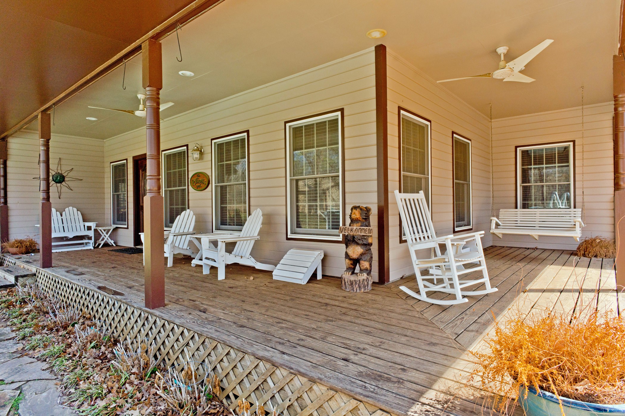 9216 Hiddenview Lane